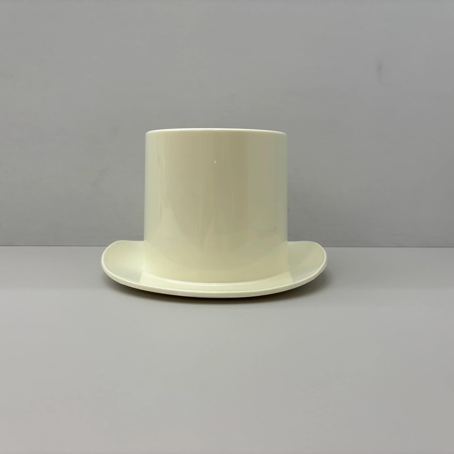 Decorative container, ivory white plastic, Koziol, Germany, 1980s. - 25467