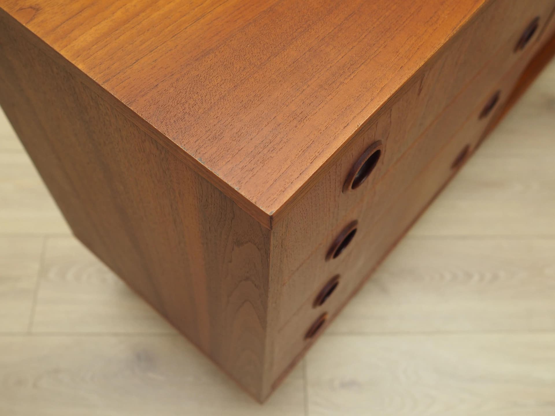 Sideboard, teak pomarańczowy, Dania, lata 70. - 25803