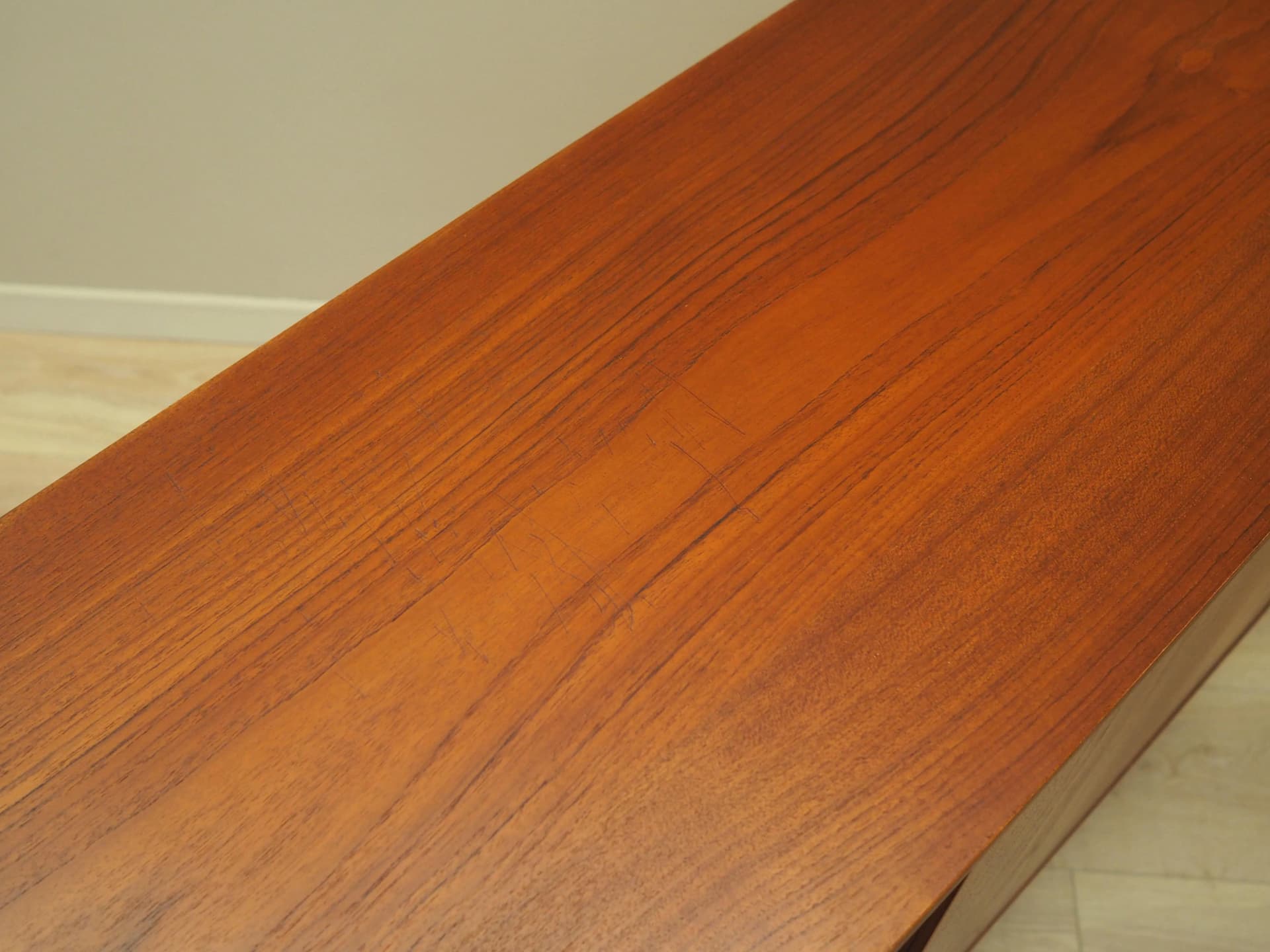 Sideboard, teak pomarańczowy, Dania, lata 70. - 25805