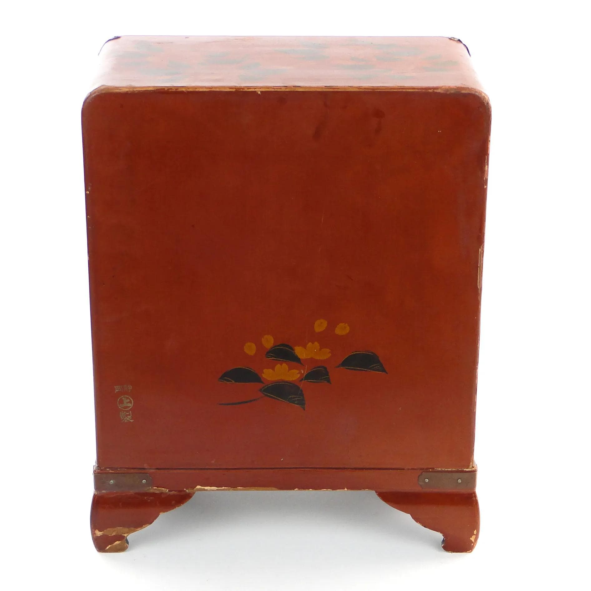 Sepet orientalny, brąz ciemny, drewno lakowane, Japonia, początek XX w. - 26676