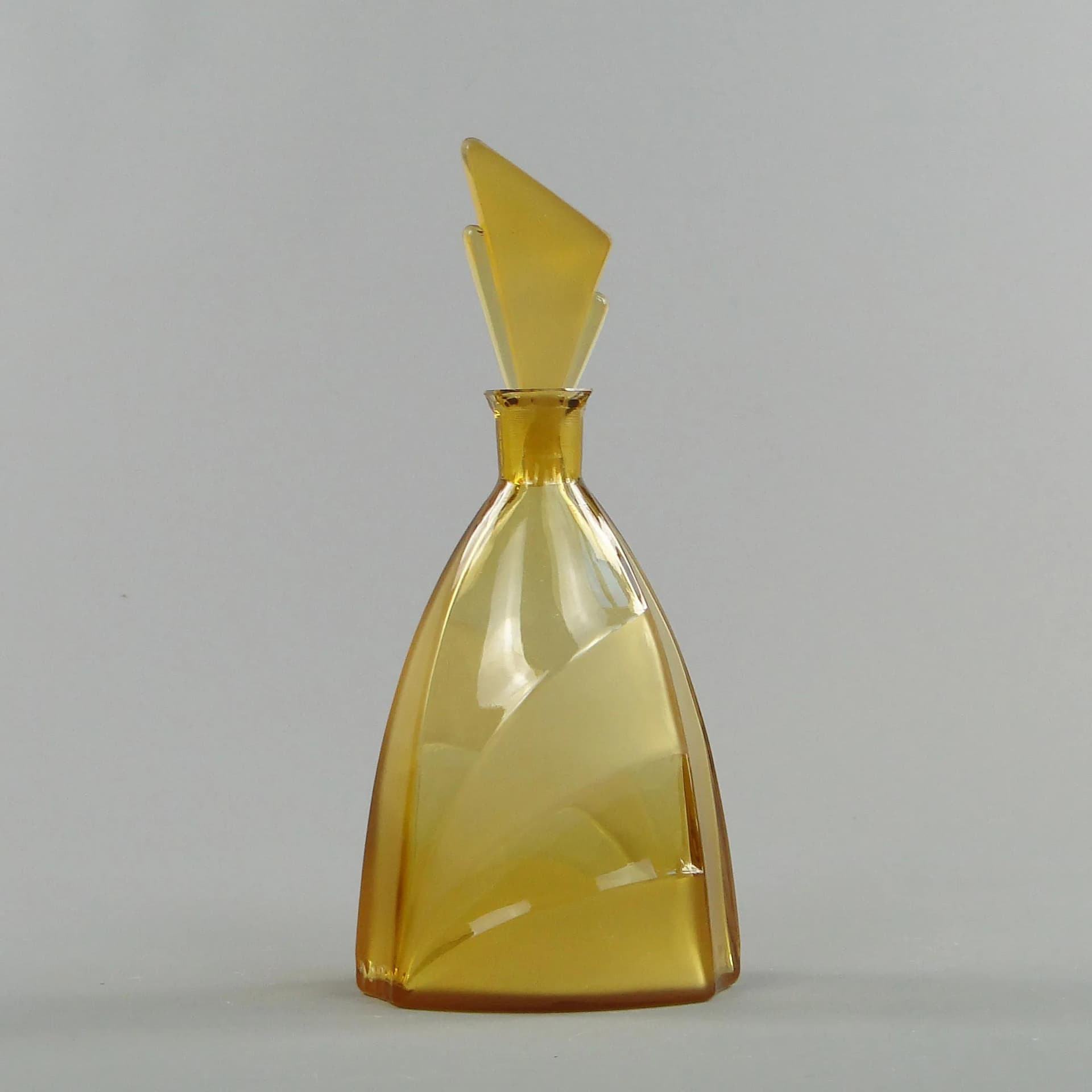 Karafka Kłos, Art Deco, szkło żółty, Niemen, Polska, lata 30. - 26660