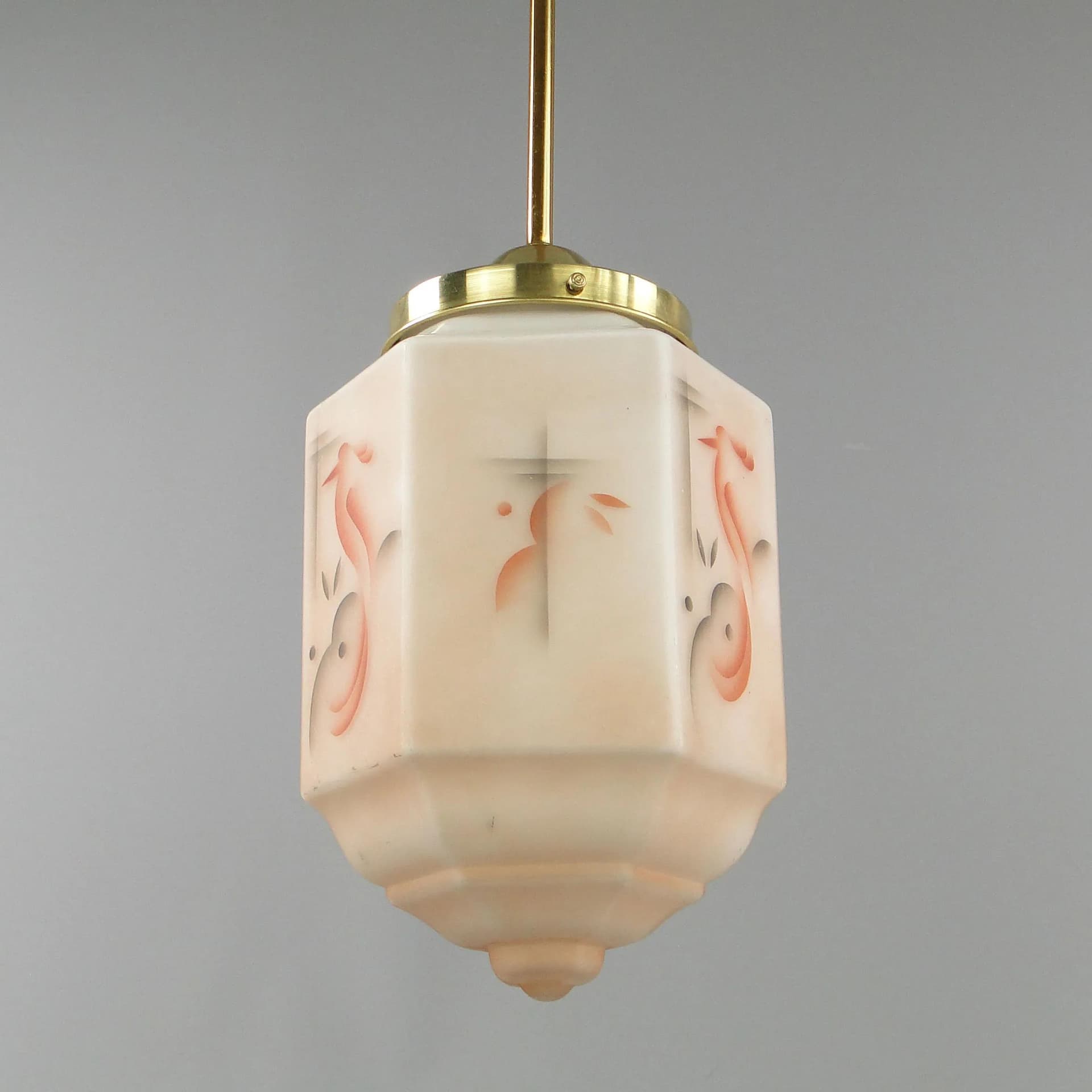 Lampa wisząca Art déco, szkło ivory white, mosiądz, Polska, lata 20. - 26636