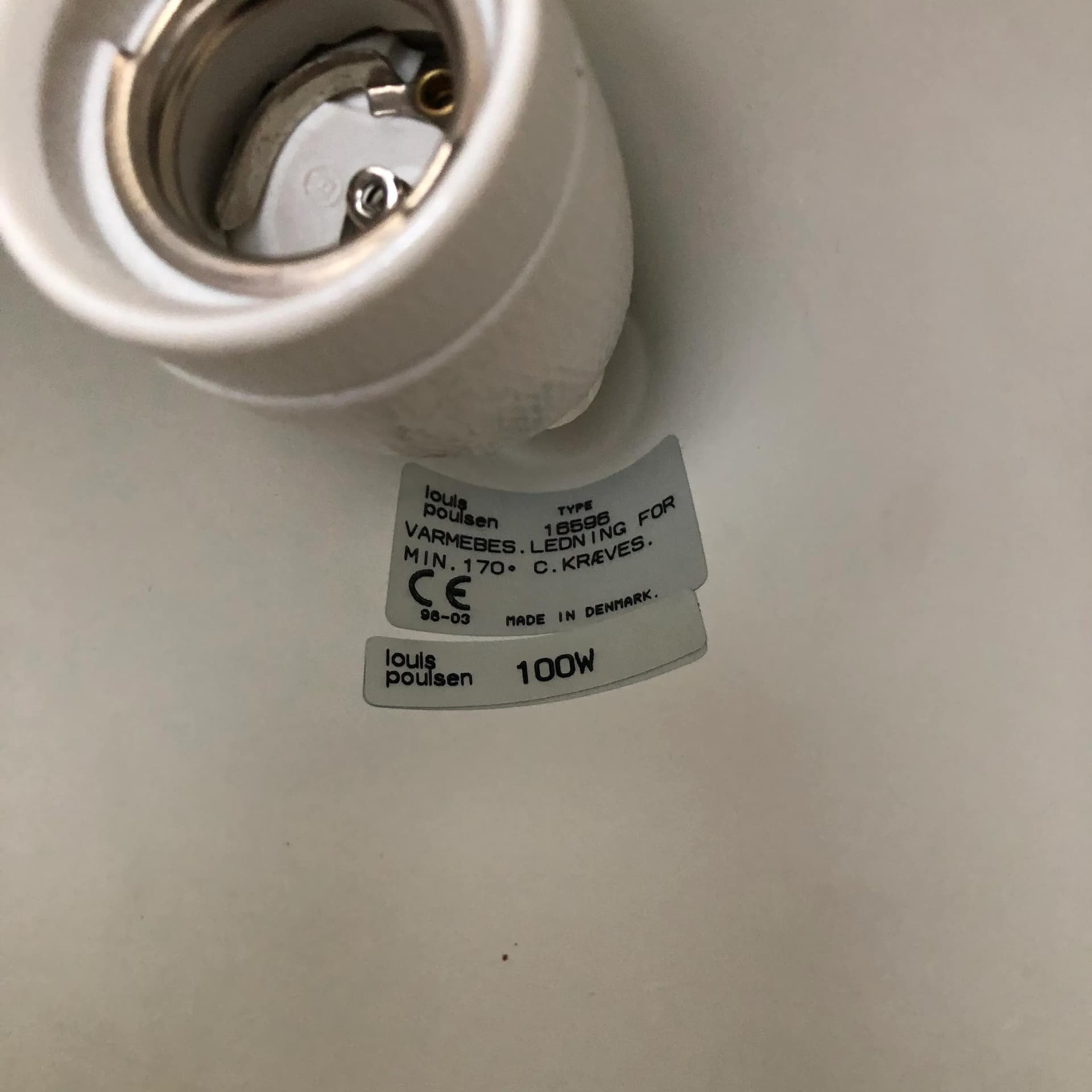 Lampa wisząca, czerwony, aluminium lakierowane, proj. A. Jacobsen, Louis Poulsen, Dania, lata 90. - 26996