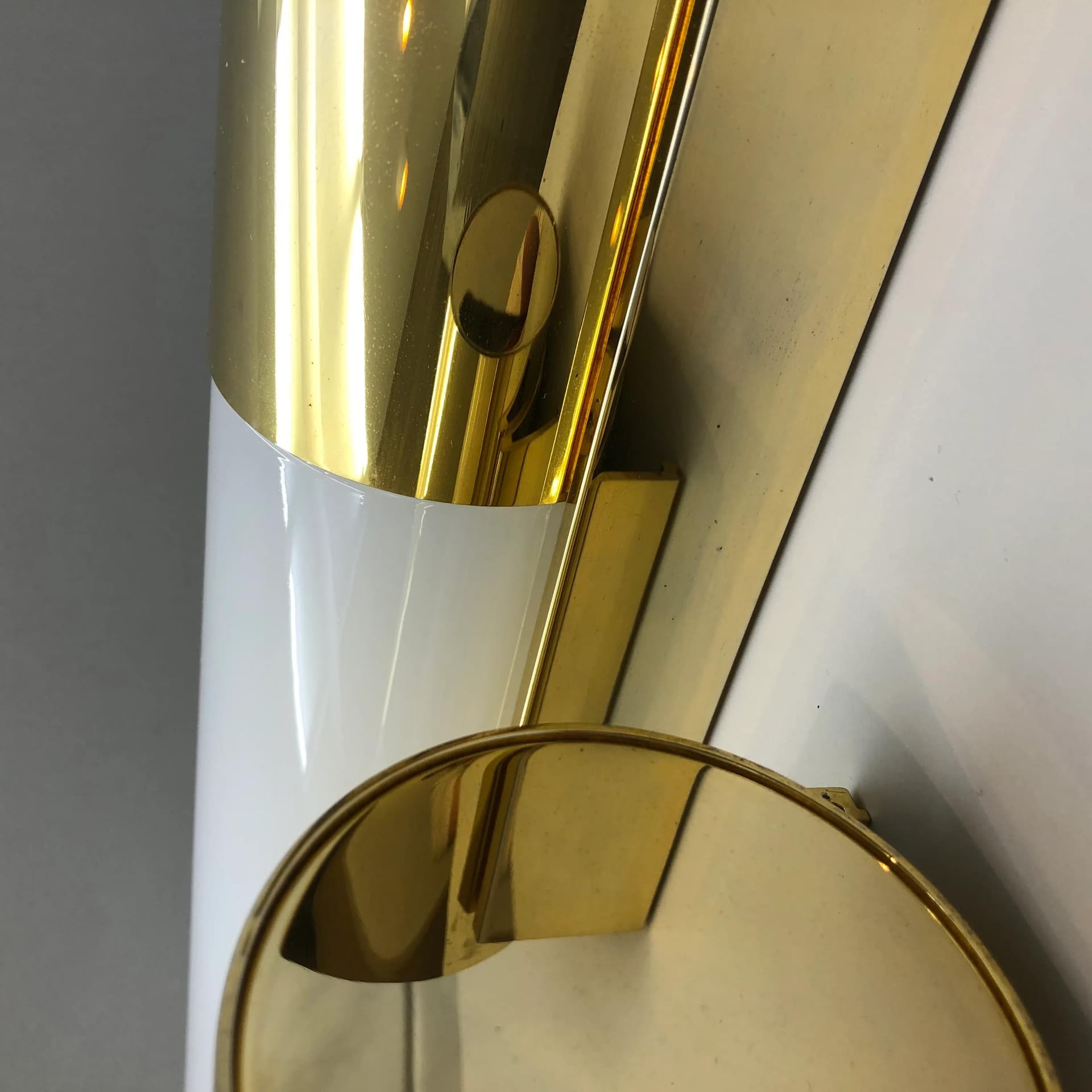 Para kinkietów 7235, aluminium złoty, szkło mleczne, Glashütte Limburg, Niemcy, lata 90. - 26967