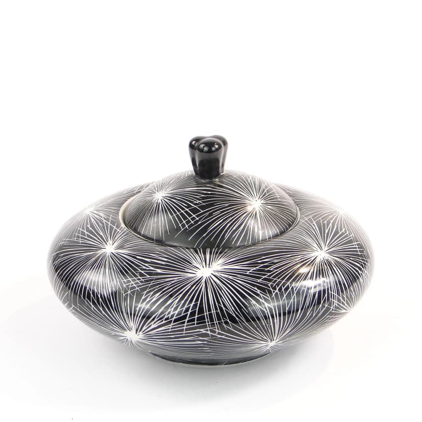 Bomboniera Dmuchawce, New Look, czarna porcelana, proj. L. Pokornianka, Polska, lata 60.