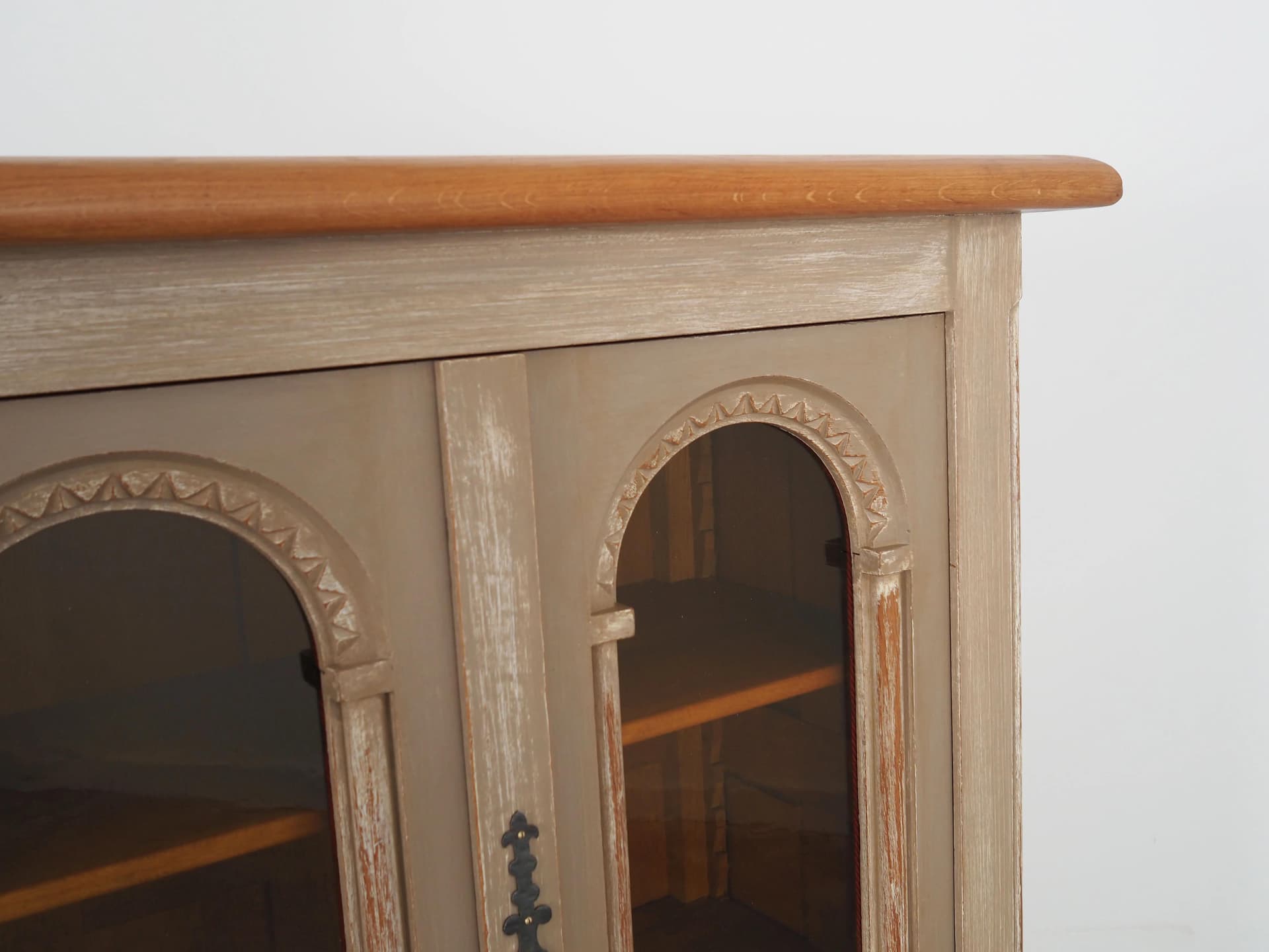 Witryna, dąb beżowy, Dania, lata 60. - 27458