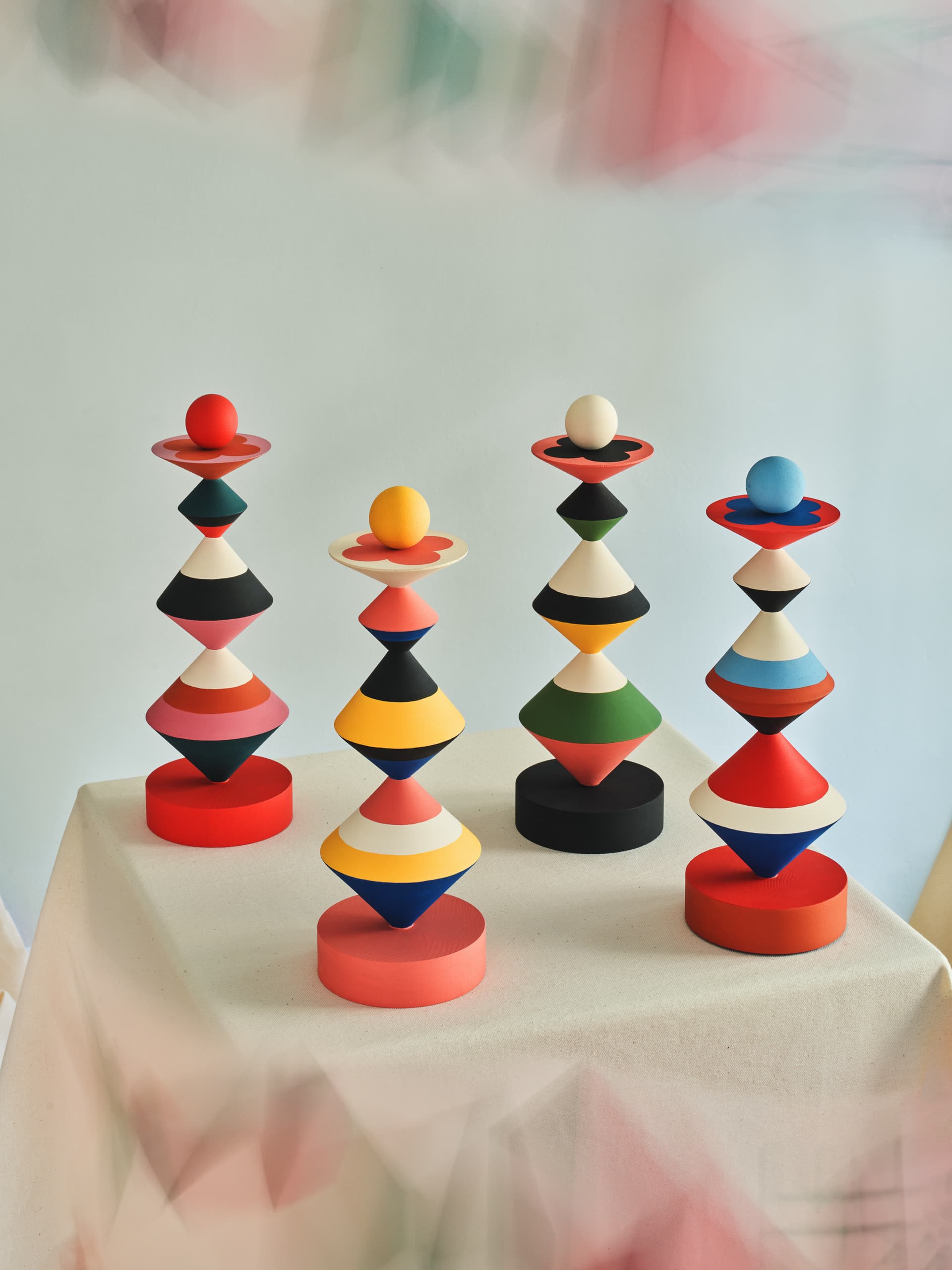 Totem Pląsy Polskie Oberek, proj. A. Pietrzyk & K. Skowrońska, Totem Studio - 3147