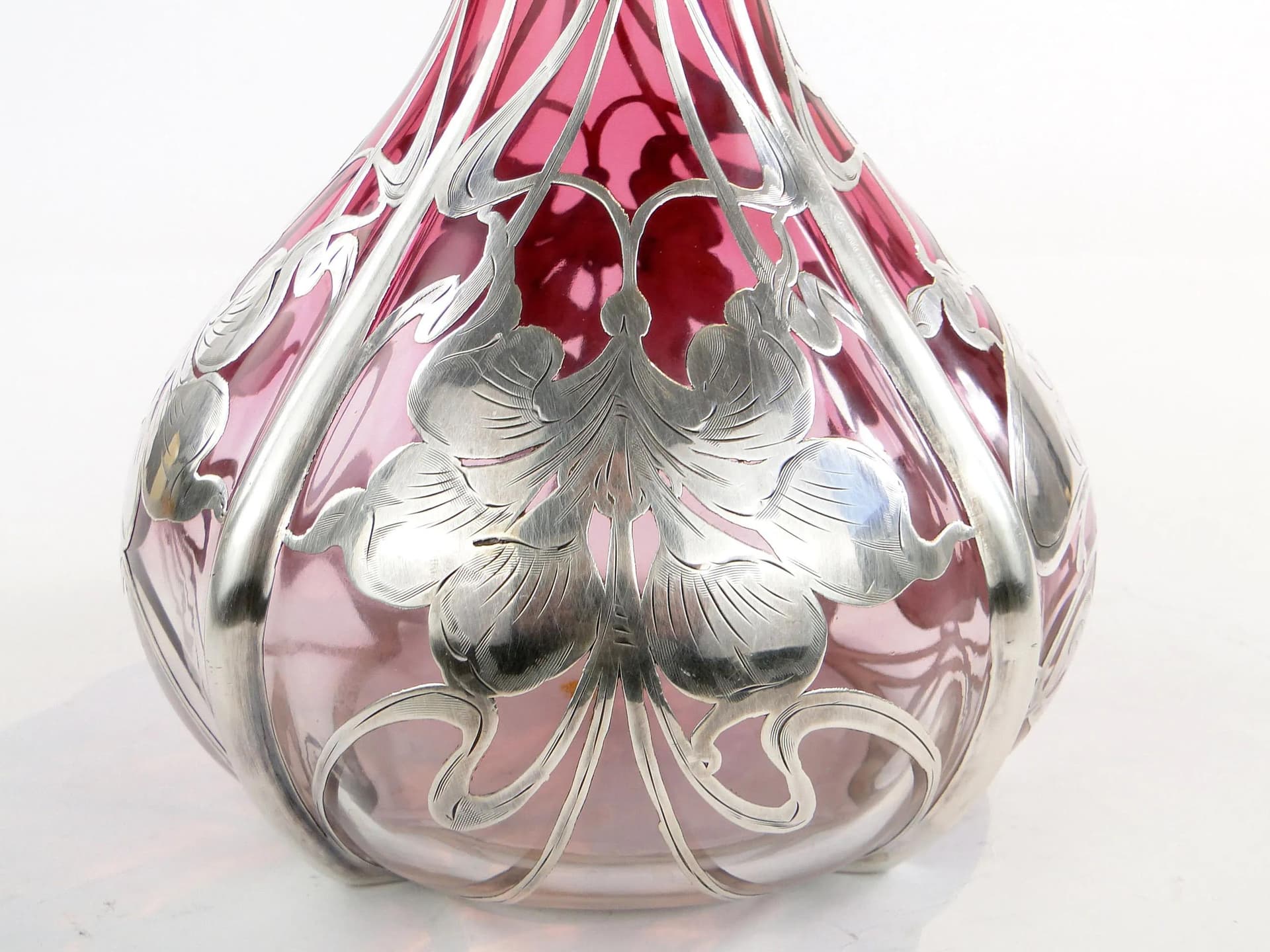 Wazon secesyjny, czerwień rubinowa, szkło, srebro, Novosad & syn, Czechy, początek XX w. - 27580