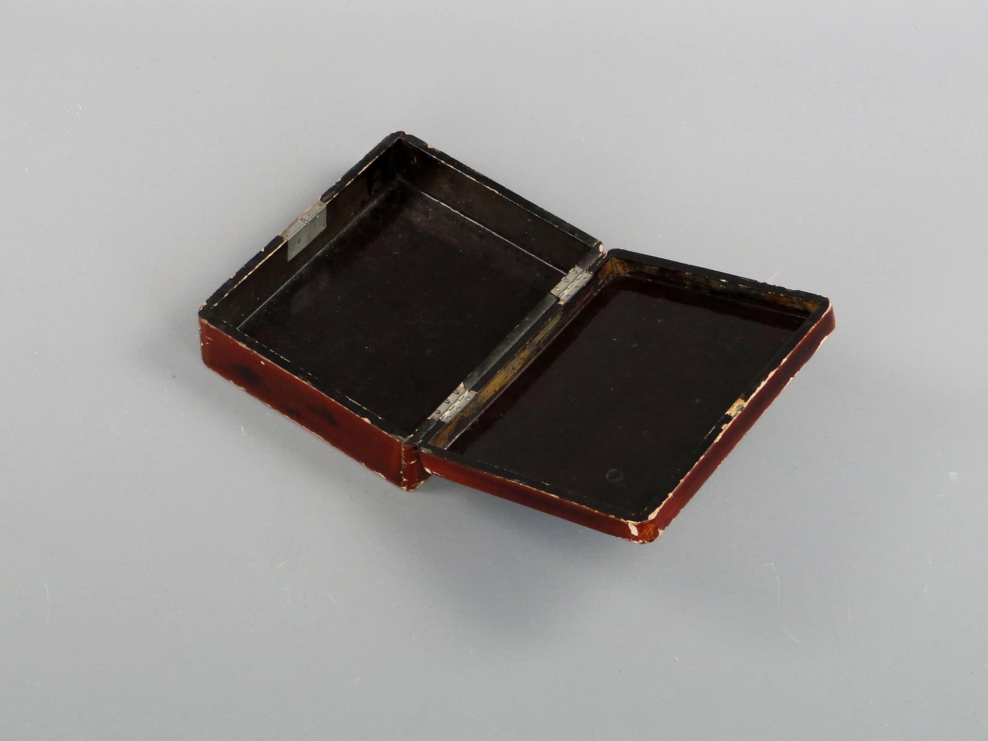 Lacquer box, dark brown wood, Japan, early 20th c. - 27933