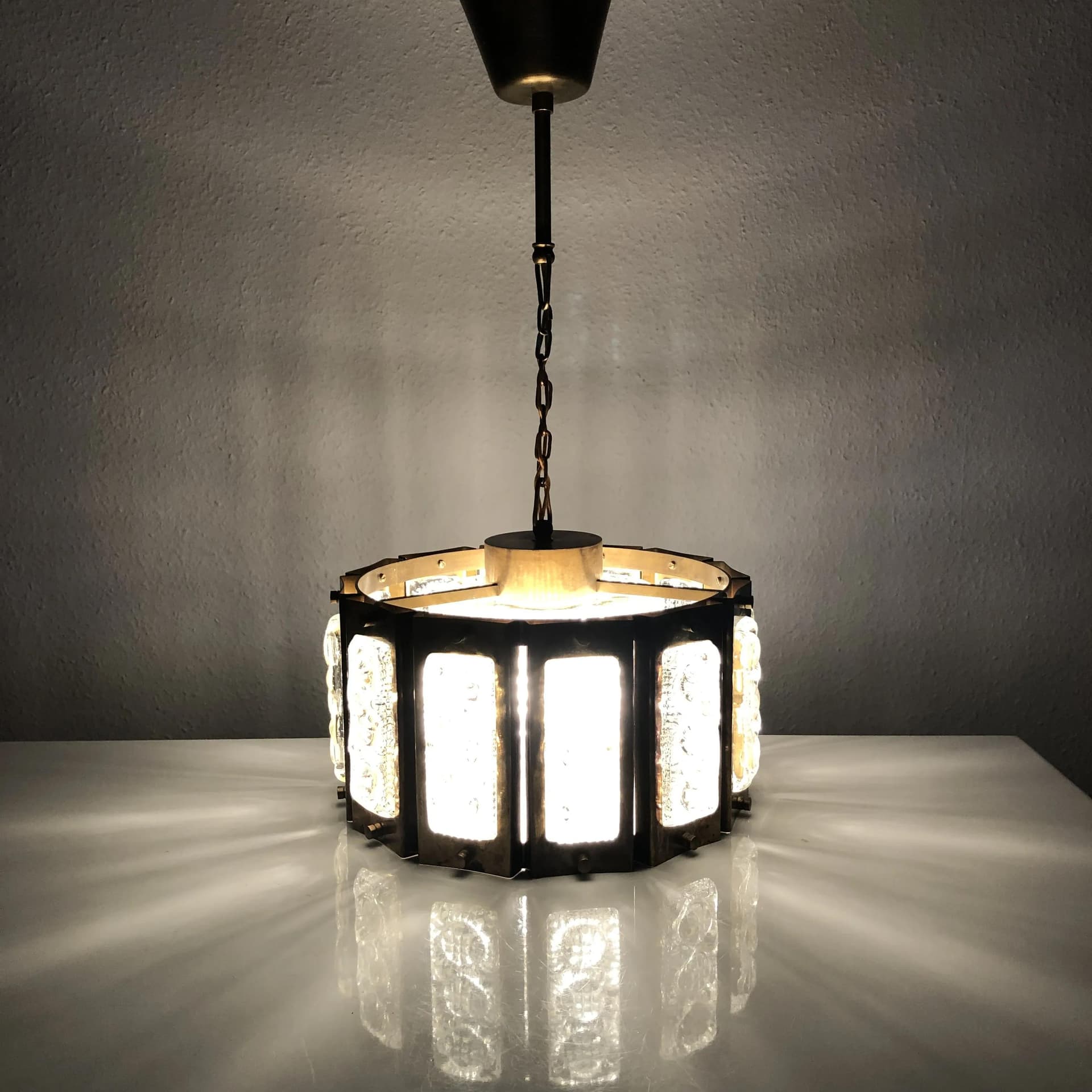 Lampa wisząca, mosiądz złoty, kryształ, Szwecja, lata 60. - 28092