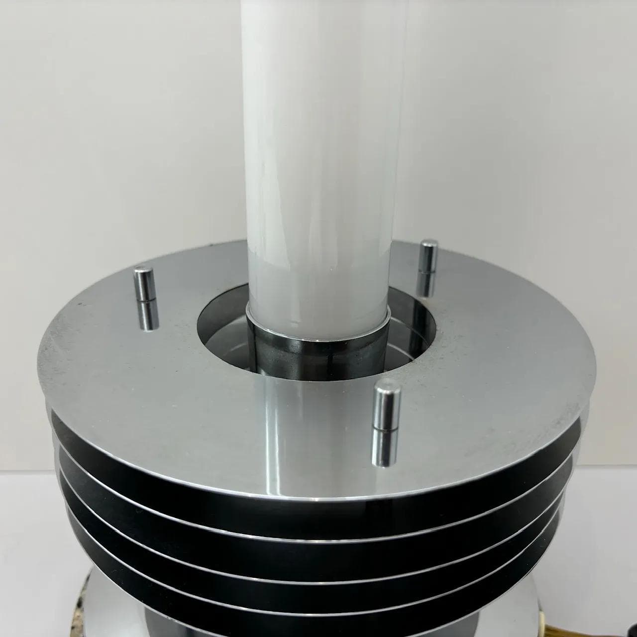 Lampa nocna Space Age, chromowana stal szara, opalowe szkło, kamień szary, Hillebrand, Niemcy, lata 70. - 28533