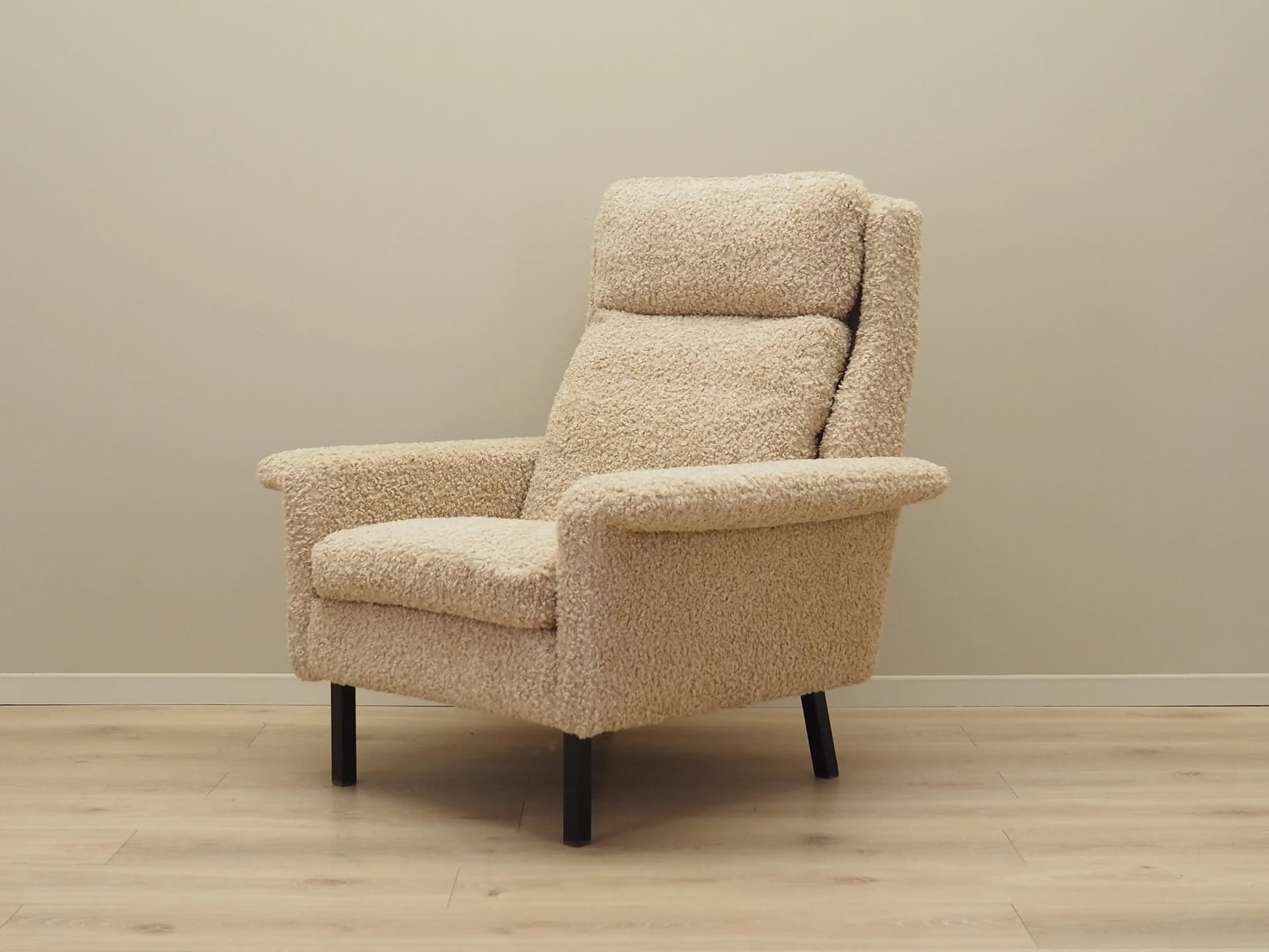 Armchair 3332, beige, bouclé, wood, by A. Vodder, for Fritz Hansen, Denmark, 1960s - 29612