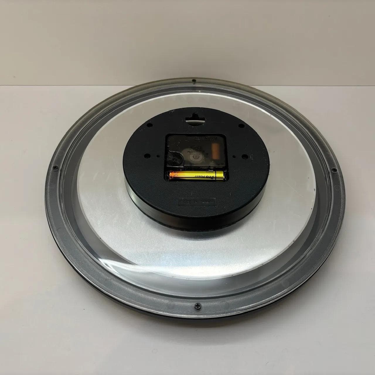 Zegar ścienny, czarny, plastik szkło, Tajwan, lata 90. - 29408