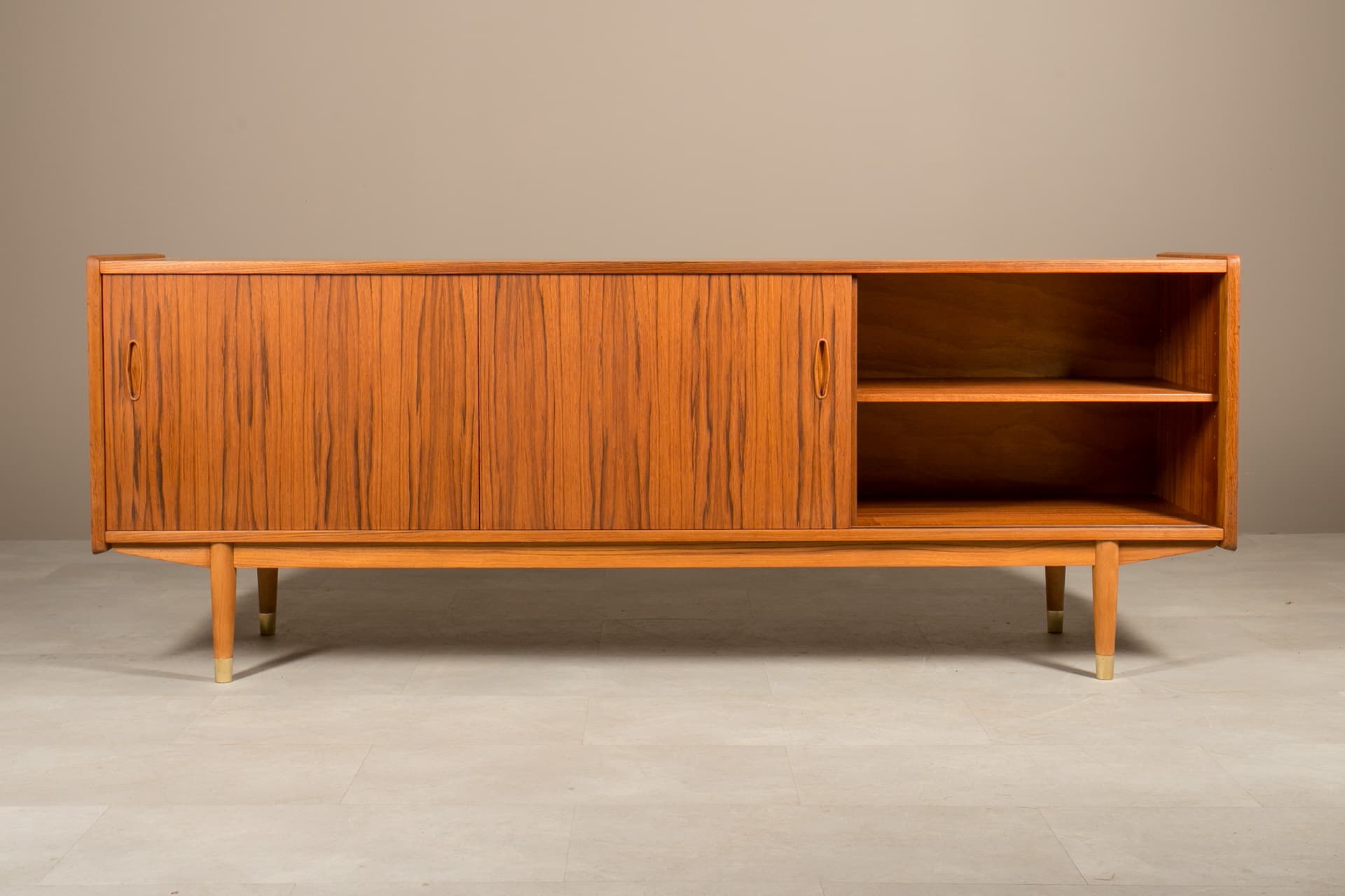 Sideboard, brązowy, drewno tekowe, Norwegia, lata 60. - 3501