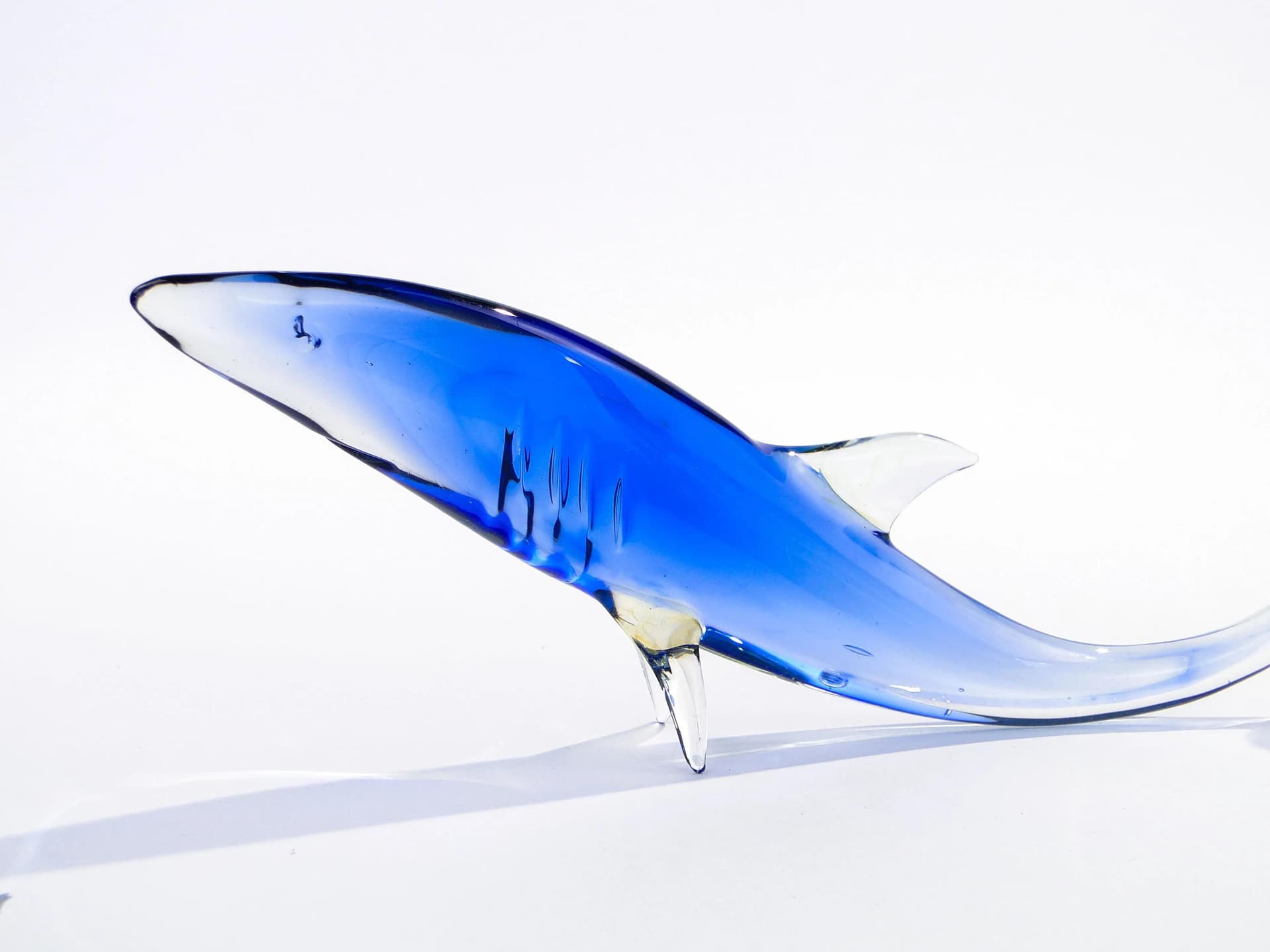 Figurka ryba, szkło niebieski, proj. M. Janků, Czechosłowacja, lata 60. - 29448