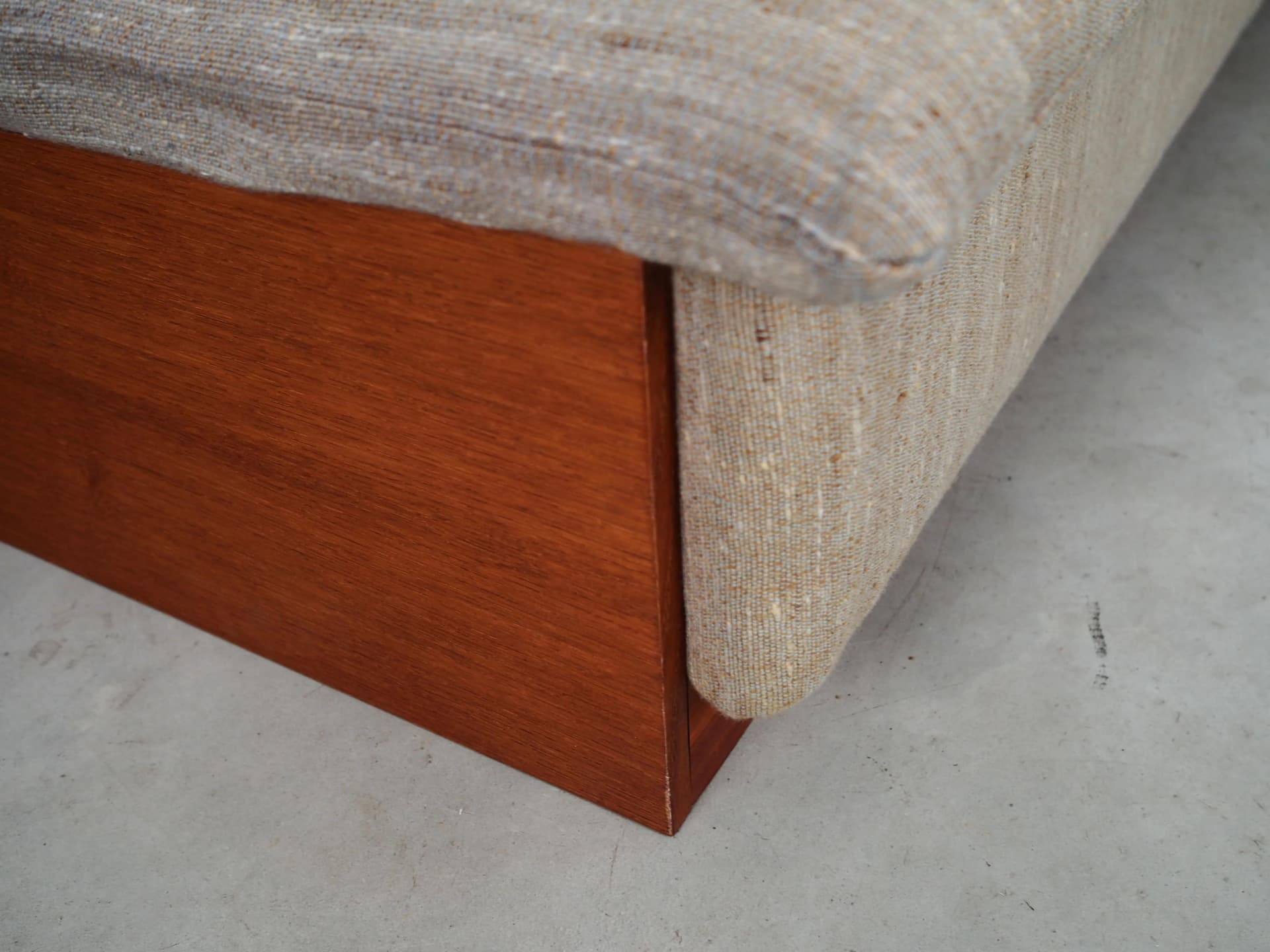 Sofa, beżowa tkanina, teak, Dania, lata 70. - 29524