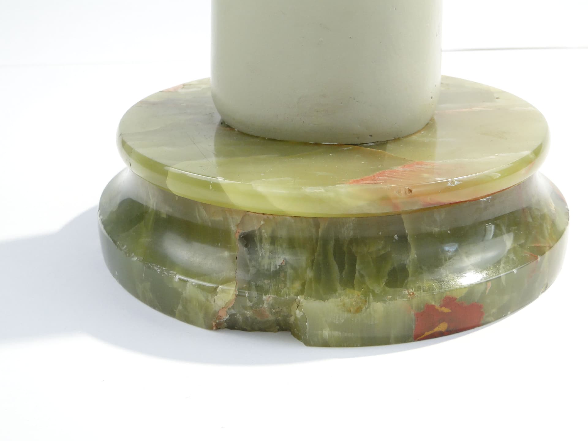 Postument na biżuterię, art déco, kość słoniowa, onyks zielony, Francja, lata 20. - 3537