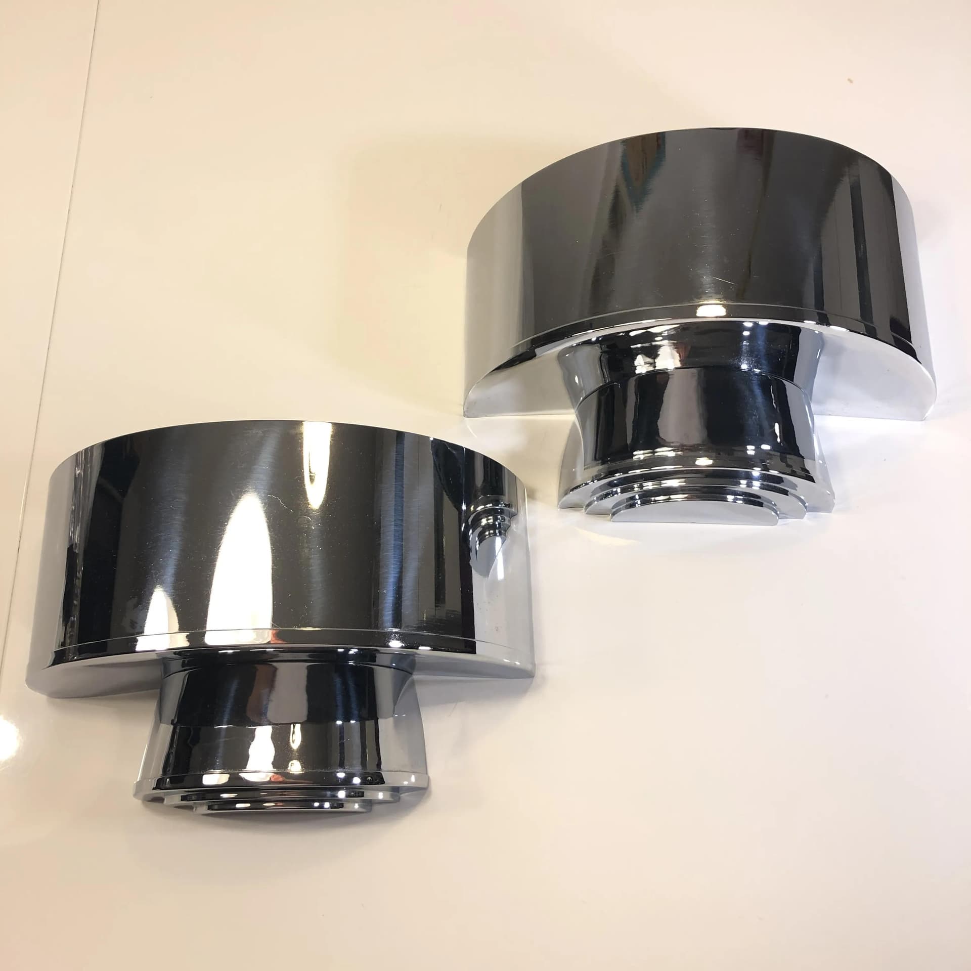 Pair of Art Deco wall sconces, silver chrome-plated brass, Germany, 1960s. - 29984