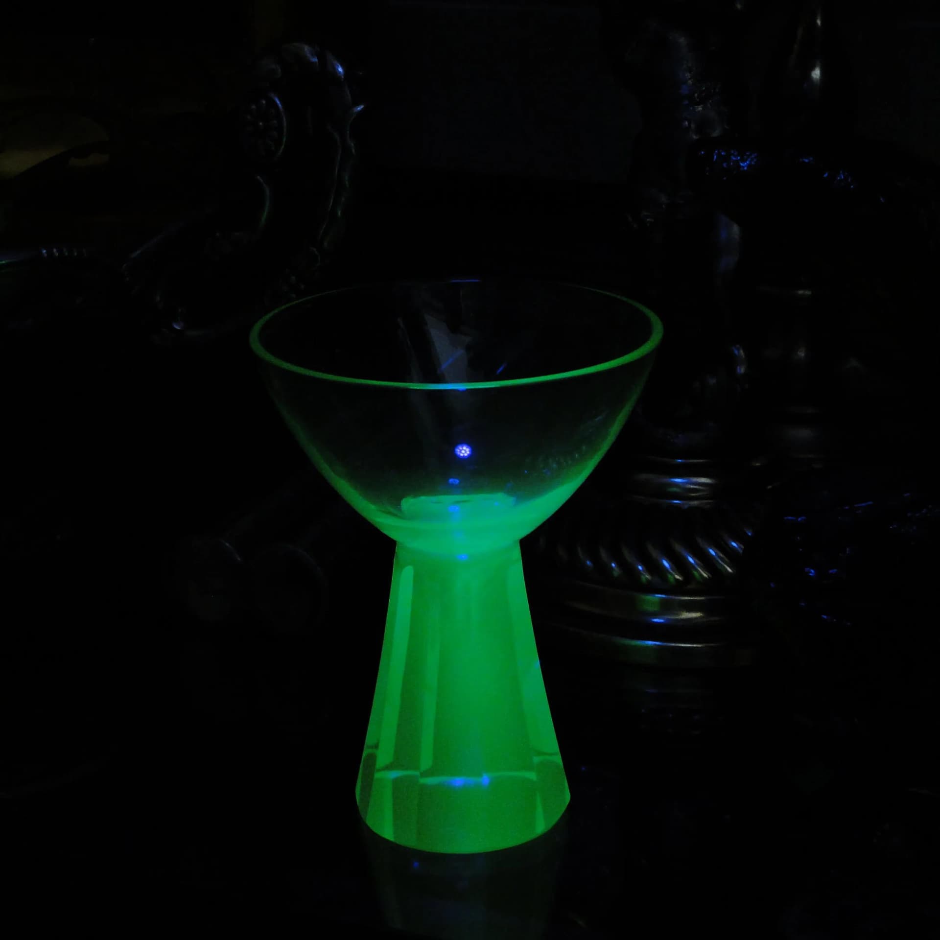 Komplet kieliszków Art Deco, zielony, szkło kryształowe uranowe, Czechy, lata 30. - 30018