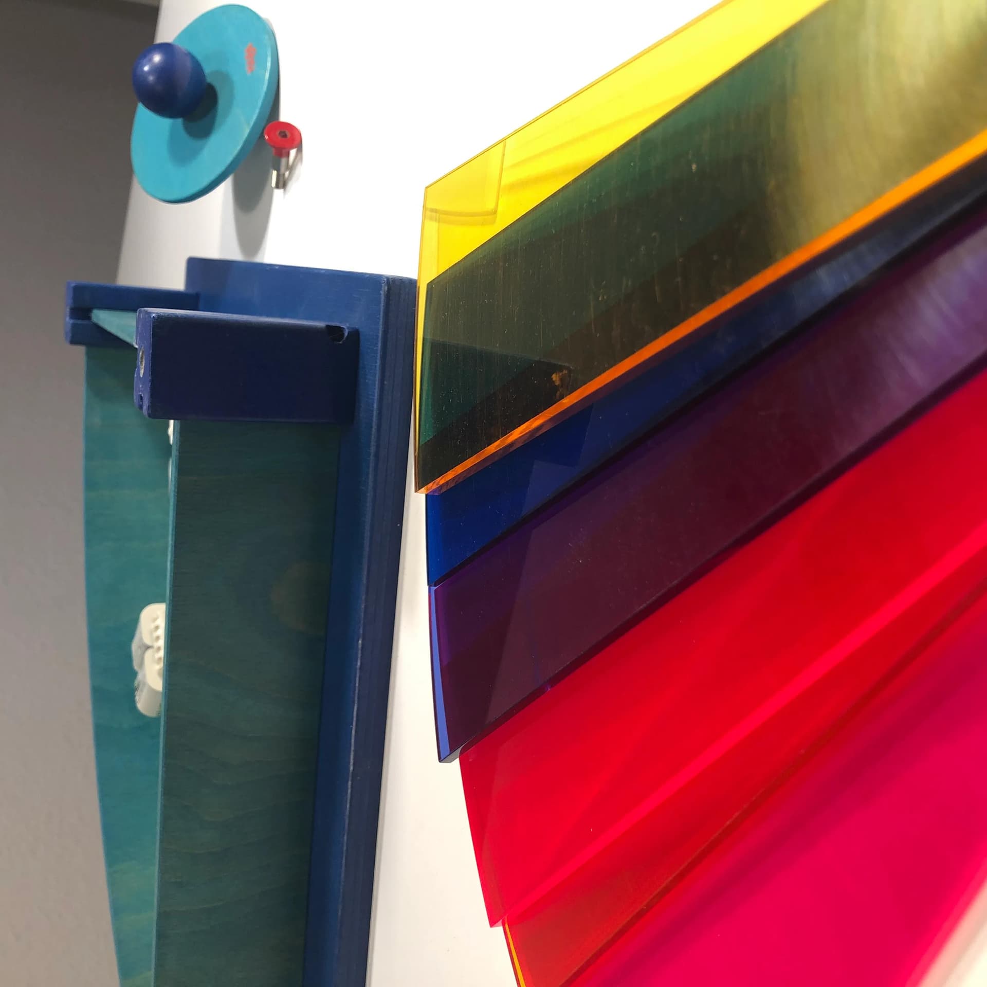 Kinkiet Memphis, multicolor, sklejka, plexi, Haba, Niemcy, lata 90. - 30208