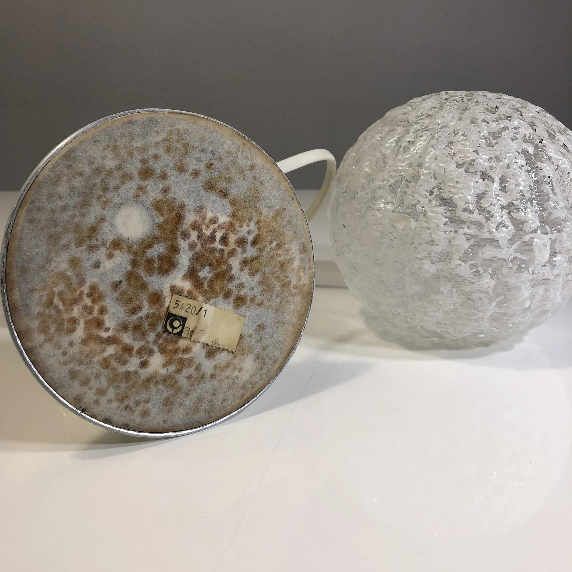 Bedside lamp, ivory white, brass, glass, Leclaire & Schäfer, Germany, 1960s. - 30609