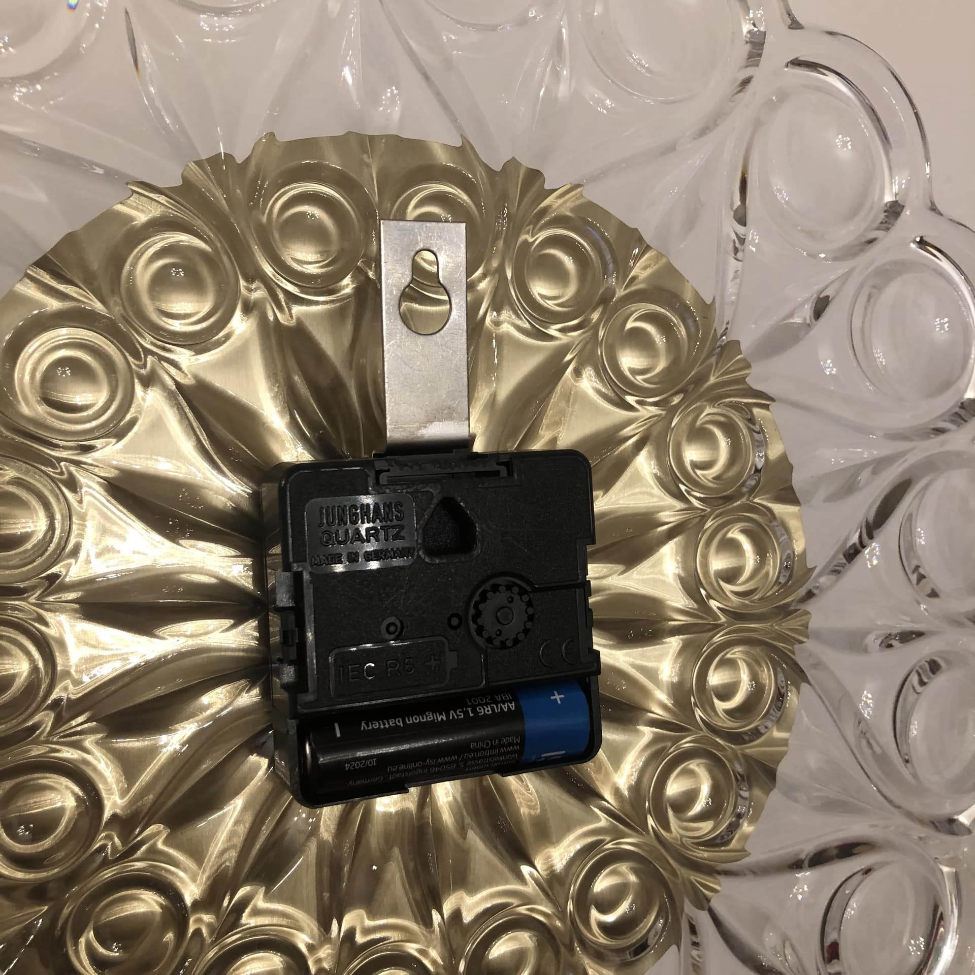 Zegar ścienny, złoty, szkło, Junghans, Niemcy, lata 70. - 30925