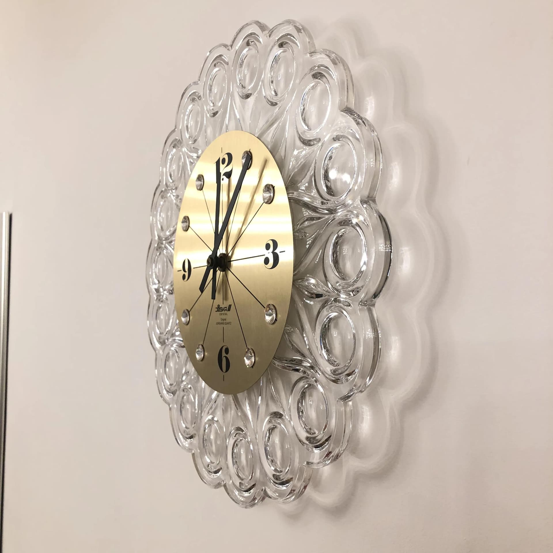 Zegar ścienny, złoty, szkło, Junghans, Niemcy, lata 70. - 30924