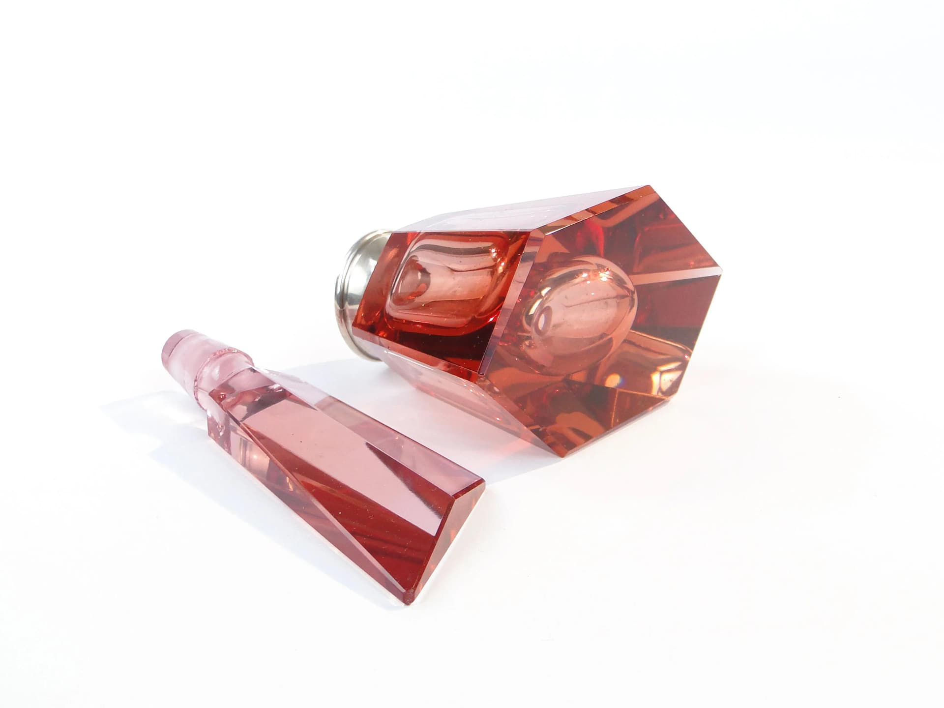 Perfume Bottle Art Deco, pink, crystal, Germany, 1930s. - 31227