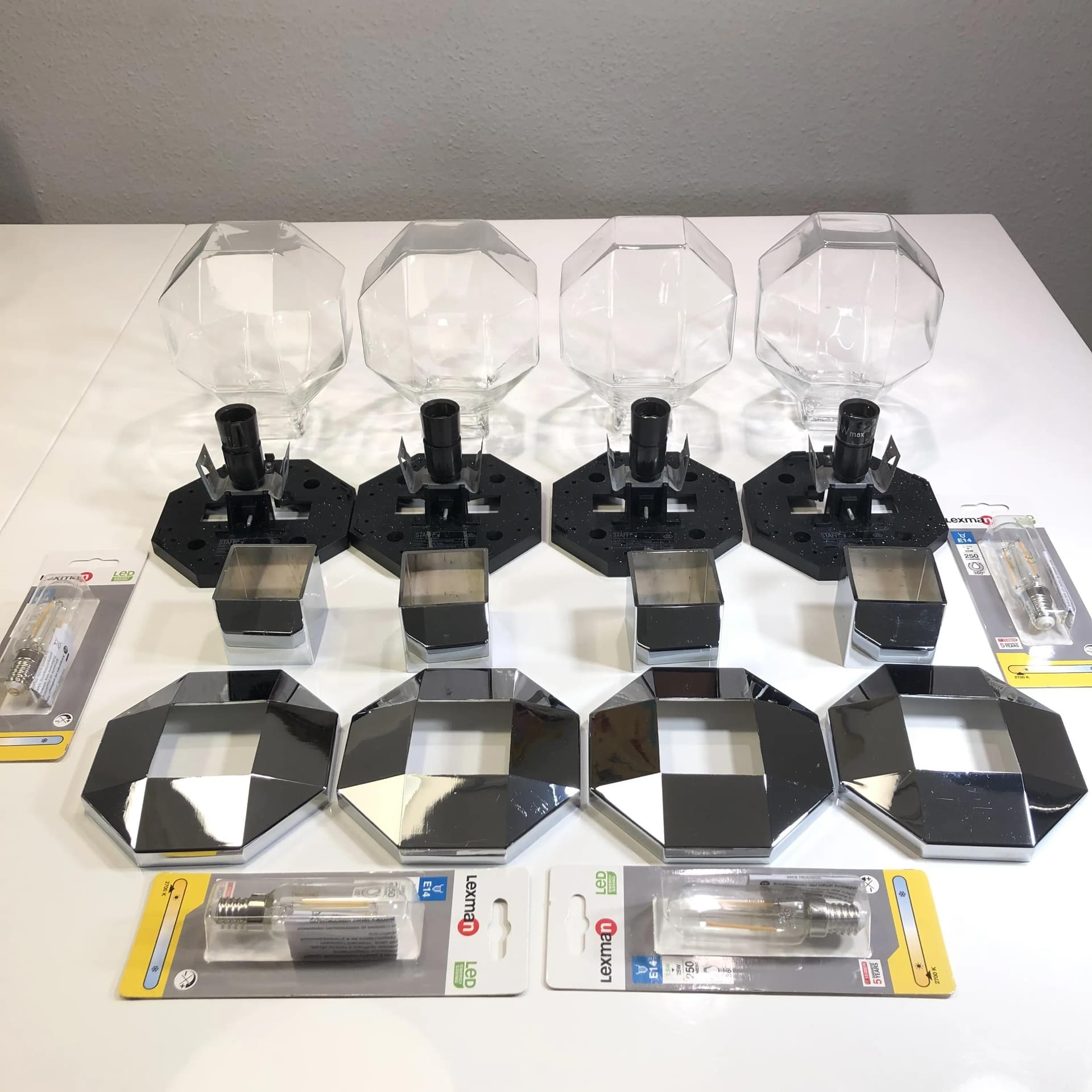 Para kinkietów Space Age, chrom srebrny, szkło, proj. M. Ishi, dla Staff Leuchten, Niemcy, lata 70. - 31154