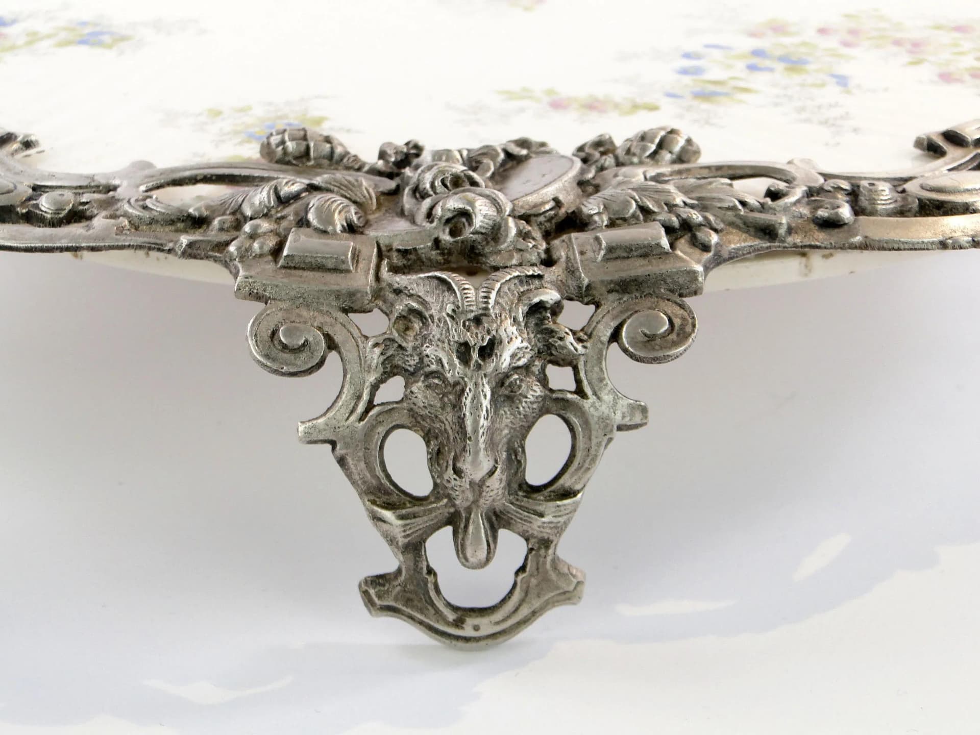 Eclectic Tray, white ceramic, silver metal, Austria, 19th c. - 31194