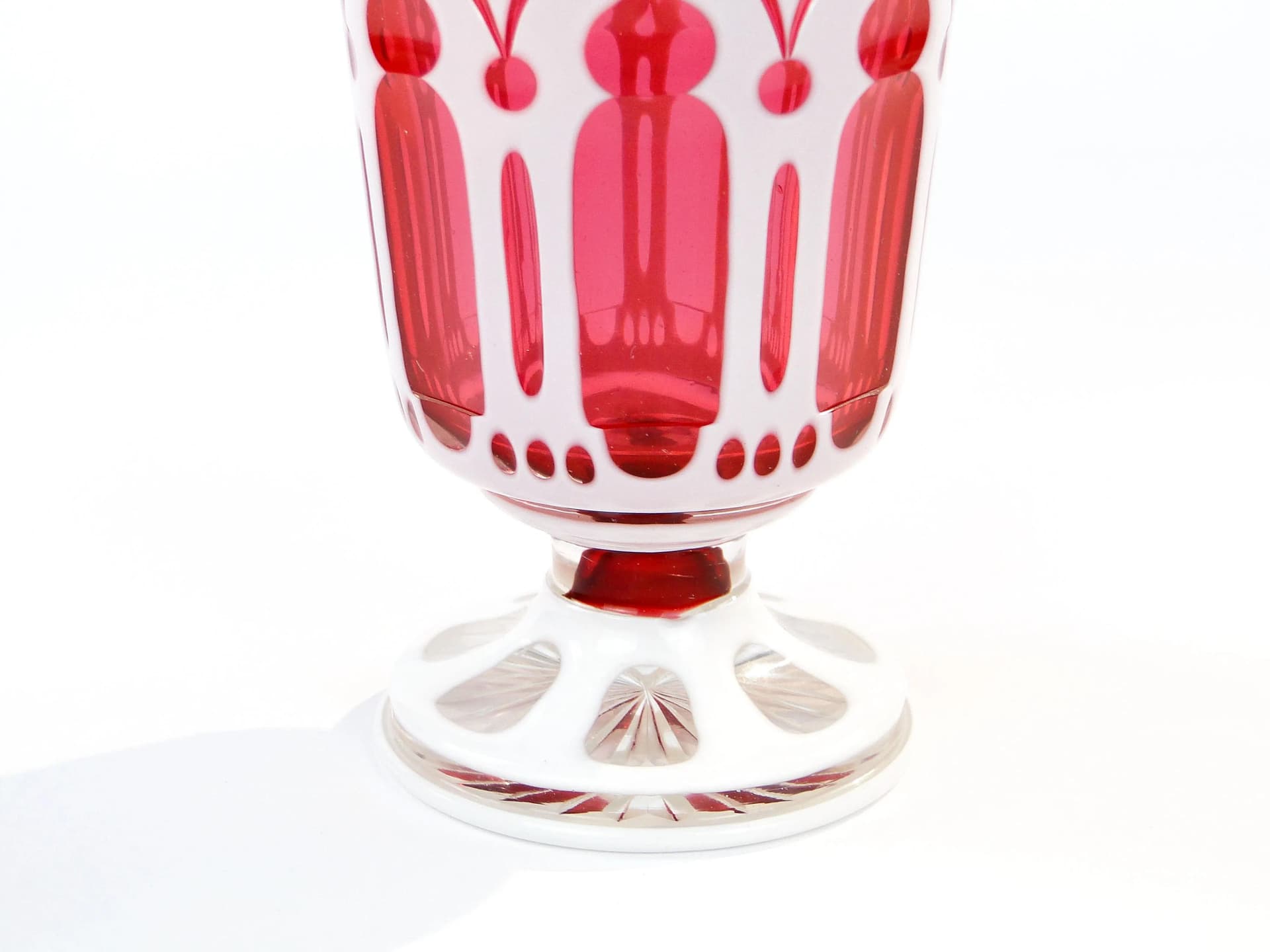 Kielich Biedermeier, różowy biały, kryształ, Austria, XIX w. - 31428