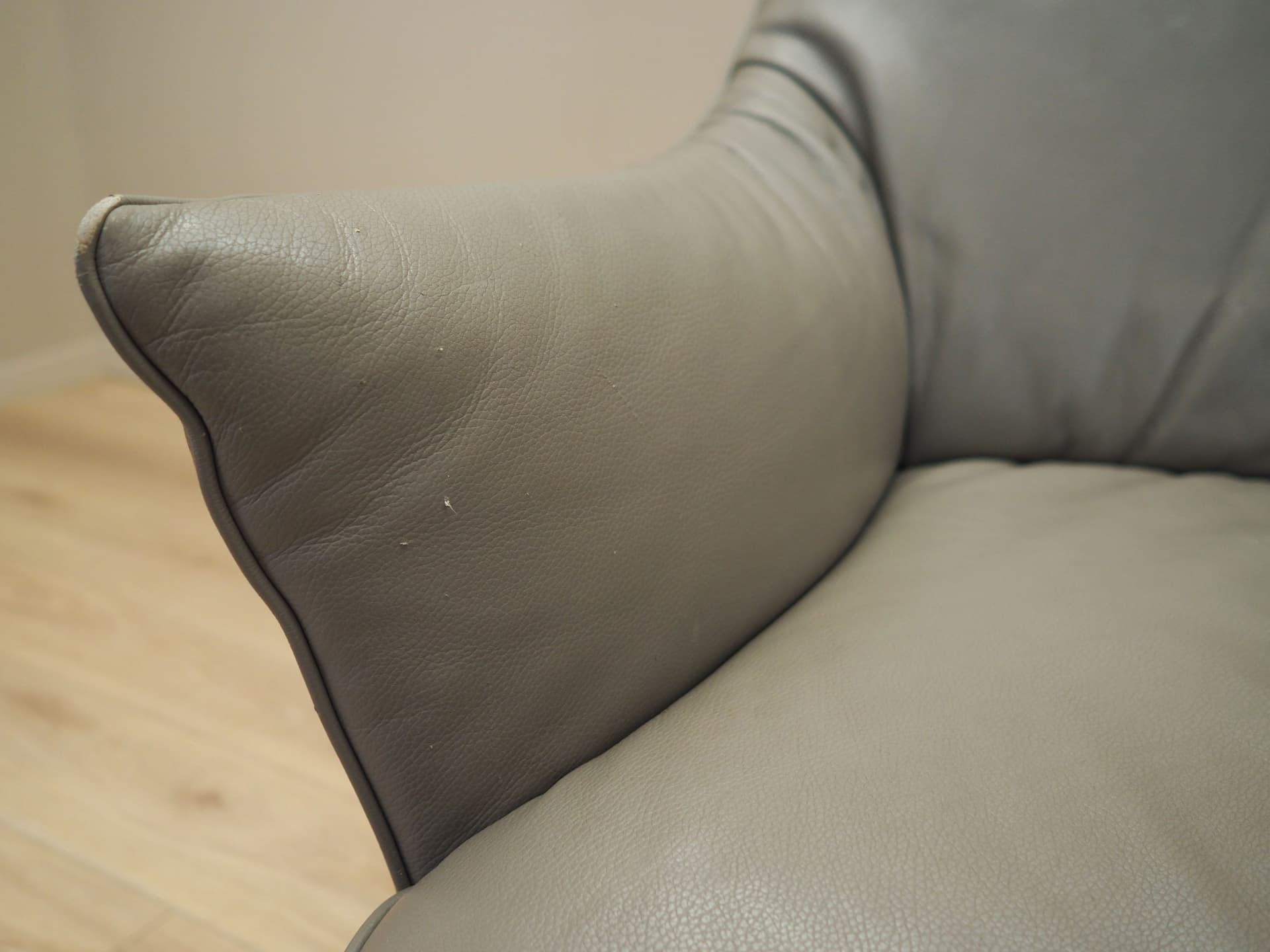 Fotel obrotowy, skóra szara, Natuzzi, Włochy, lata 90. - 64296