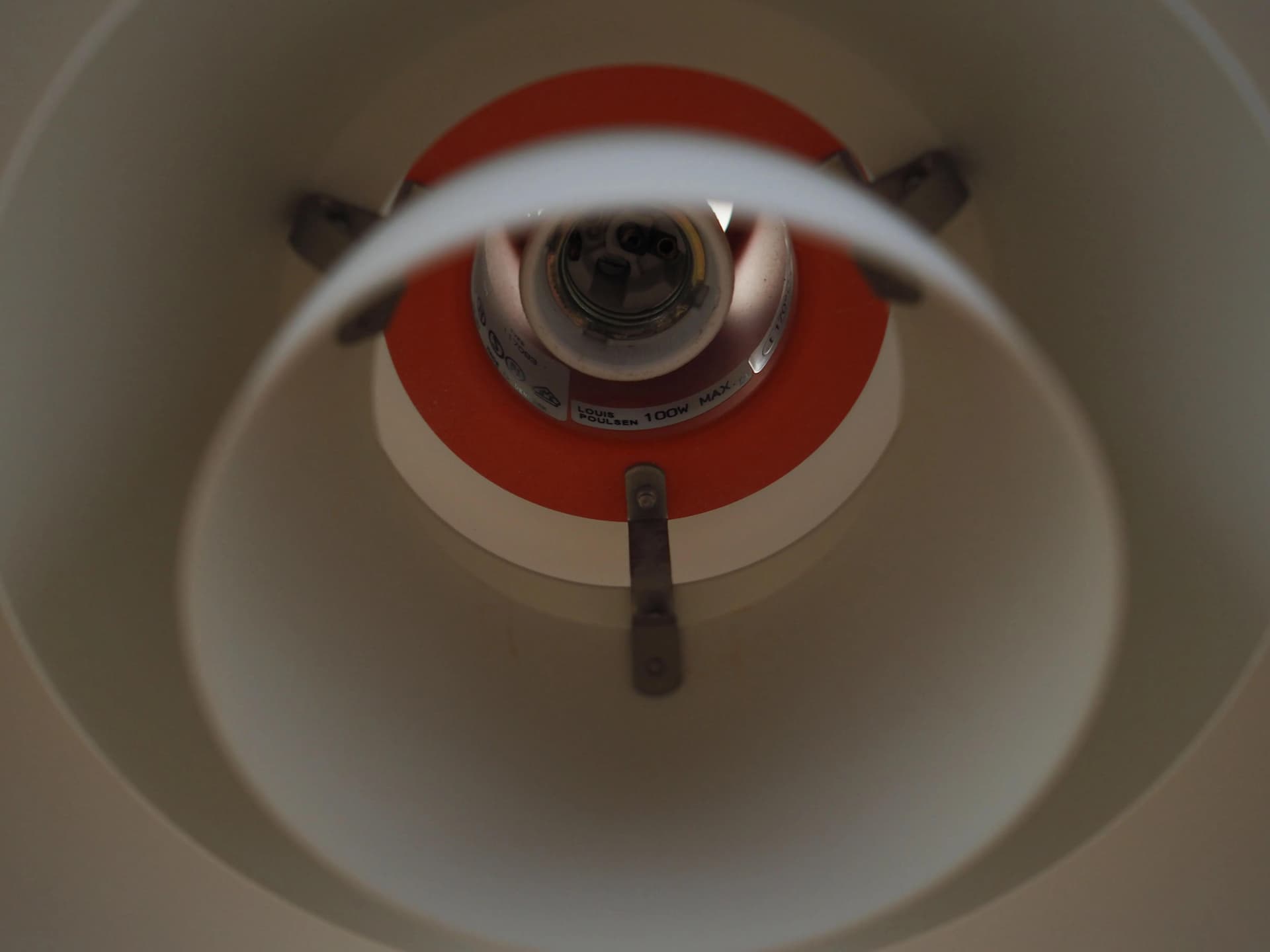 Lampa wisząca PH 4/3, metal biały, proj. P. Henningsen, Louis Poulsen, Dania, lata 60. - 31449