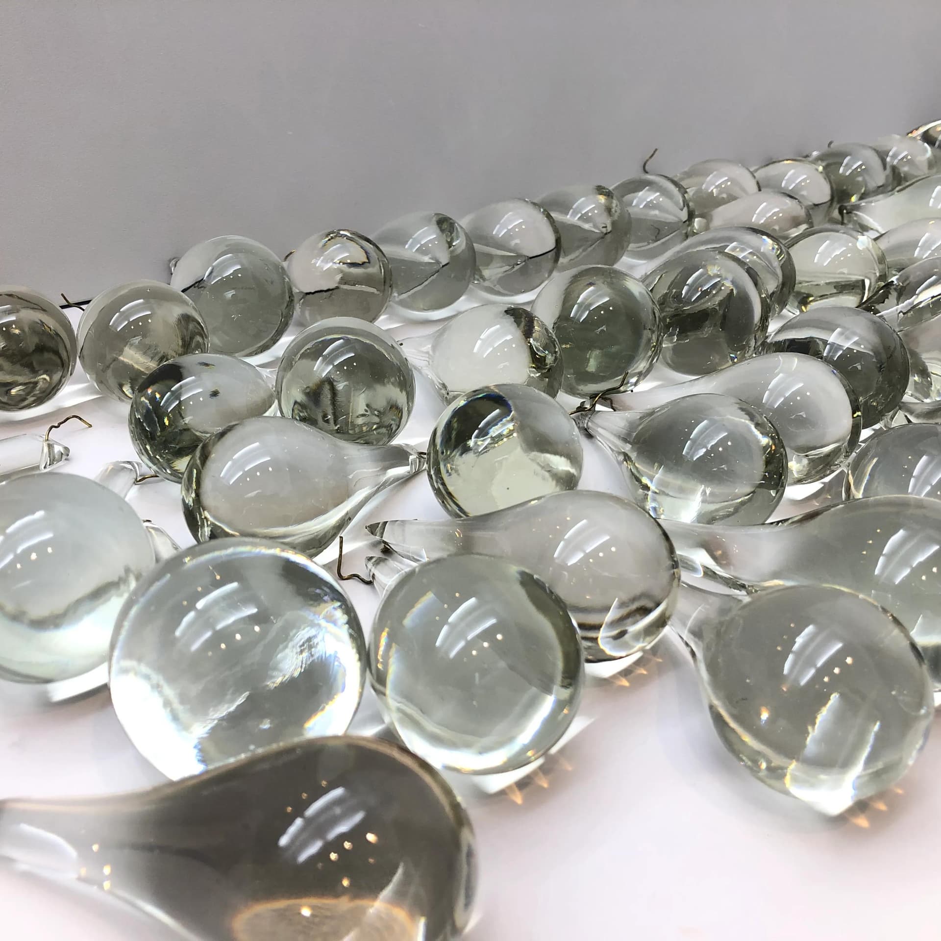 Złocony mosiężny plafon z kroplami szkła Murano, proj. C. Palme, Niemcy, lata 70. - 31526