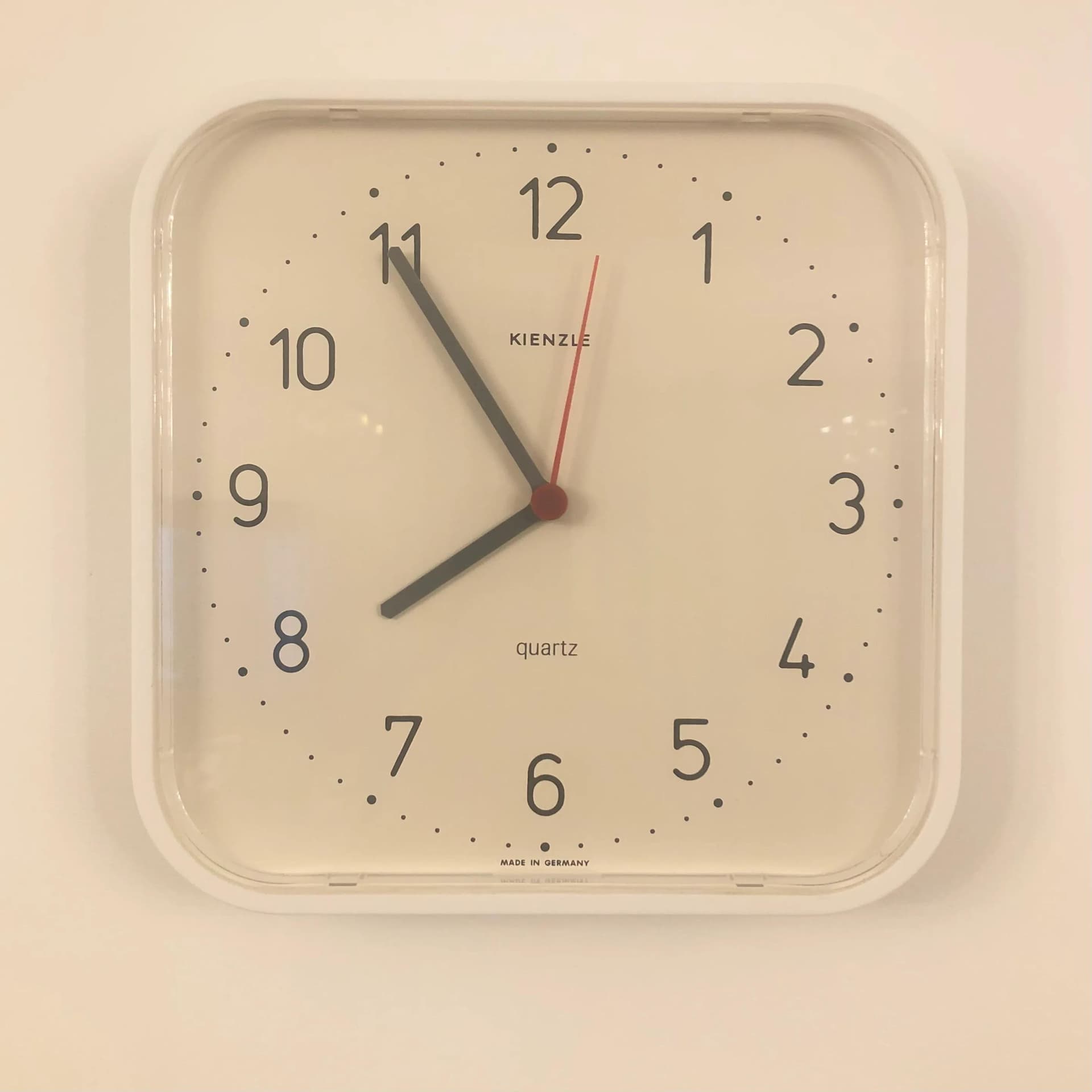 Zegar ścienny, ivory white, plastik, Kienzle, Niemcy, lata 80. - 31491