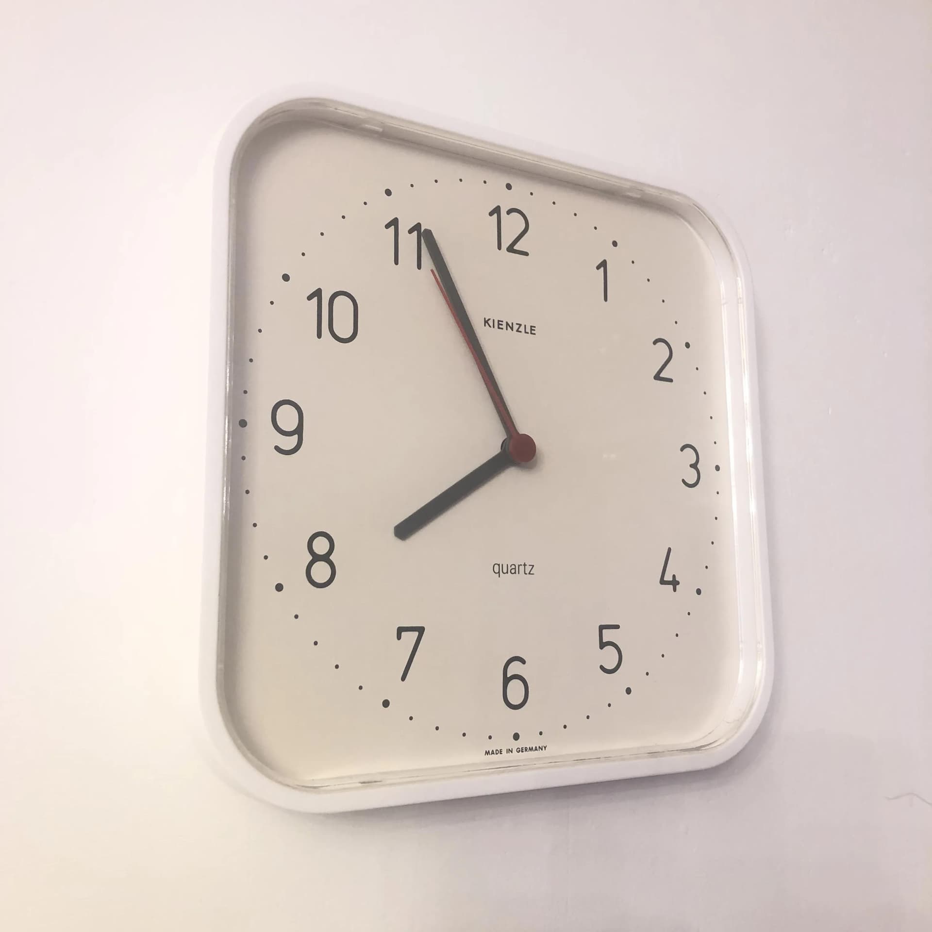 Zegar ścienny, ivory white, plastik, Kienzle, Niemcy, lata 80. - 31493