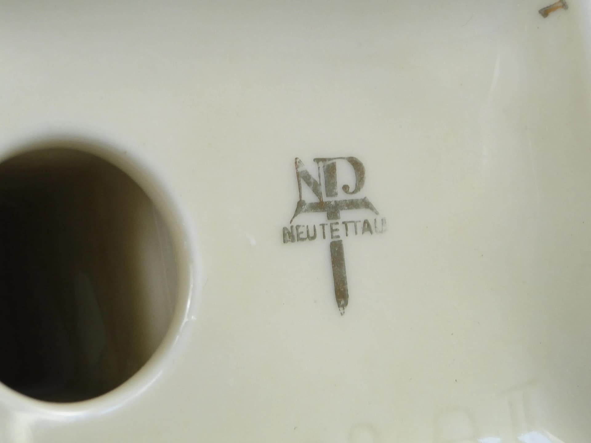 Para podpórek do książek Art déco, porcelana ivory white, Neu Tettau, Niemcy, lata 30. - 31743