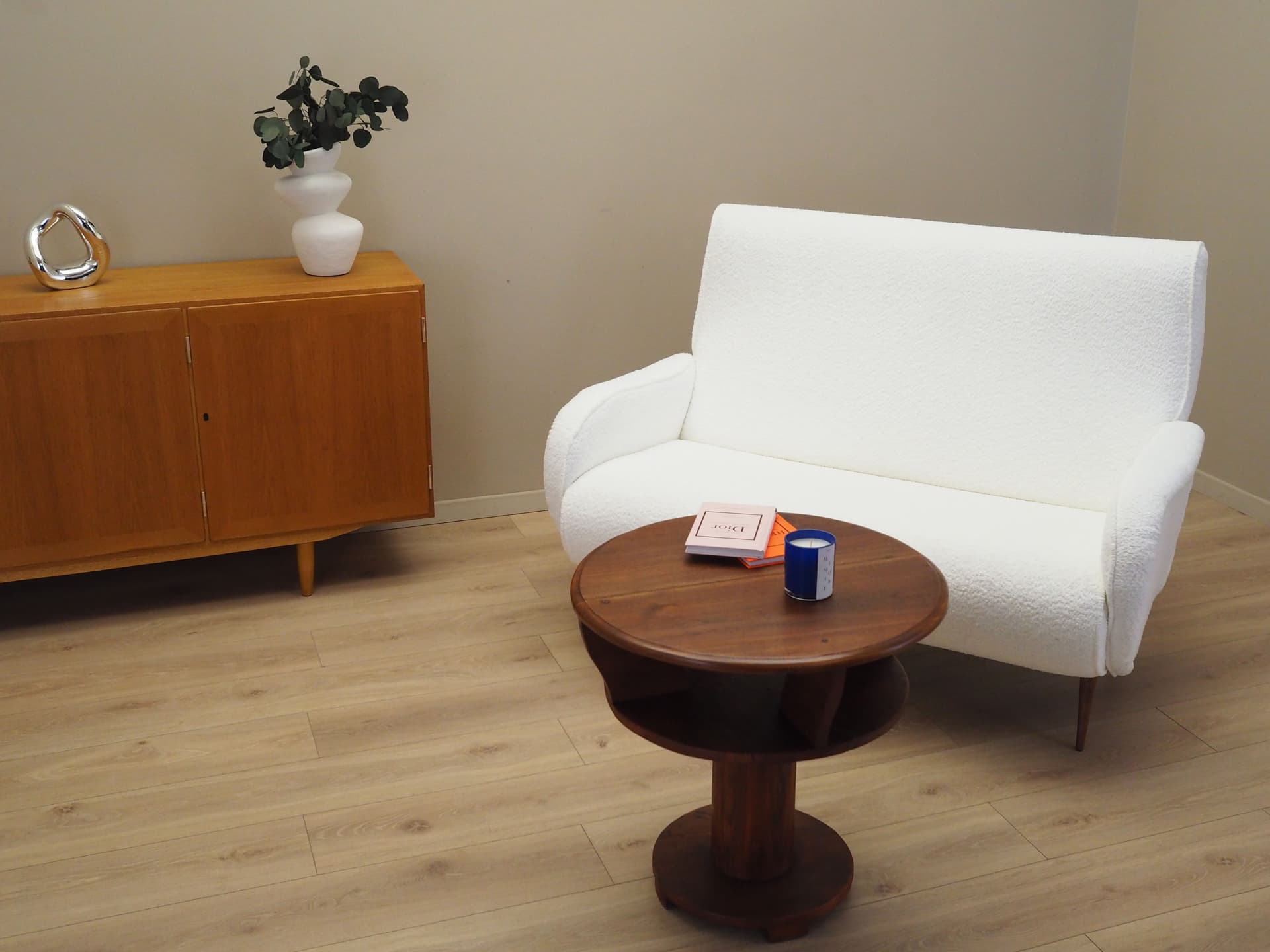 Sofa, biała, tkanina, drewno, Włochy, lata 70. - 64242