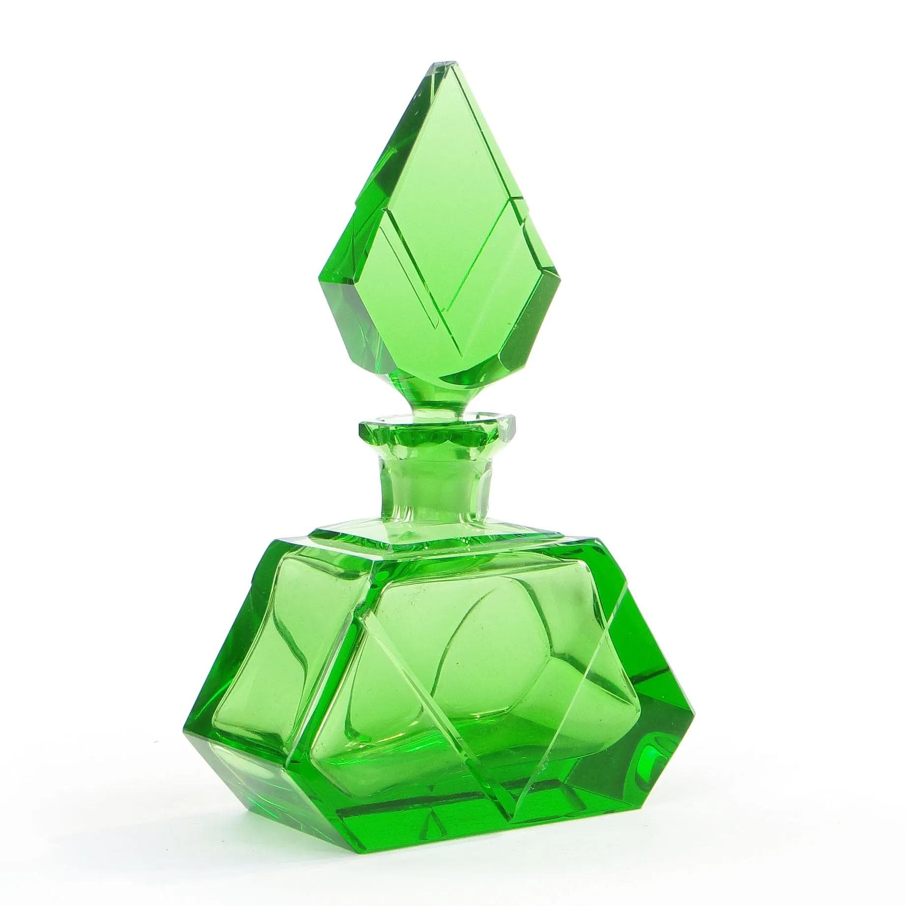 Karafka Art déco, zielone szkło kryształowe, Moser, Czechosłowacja, lata 30. - 31731