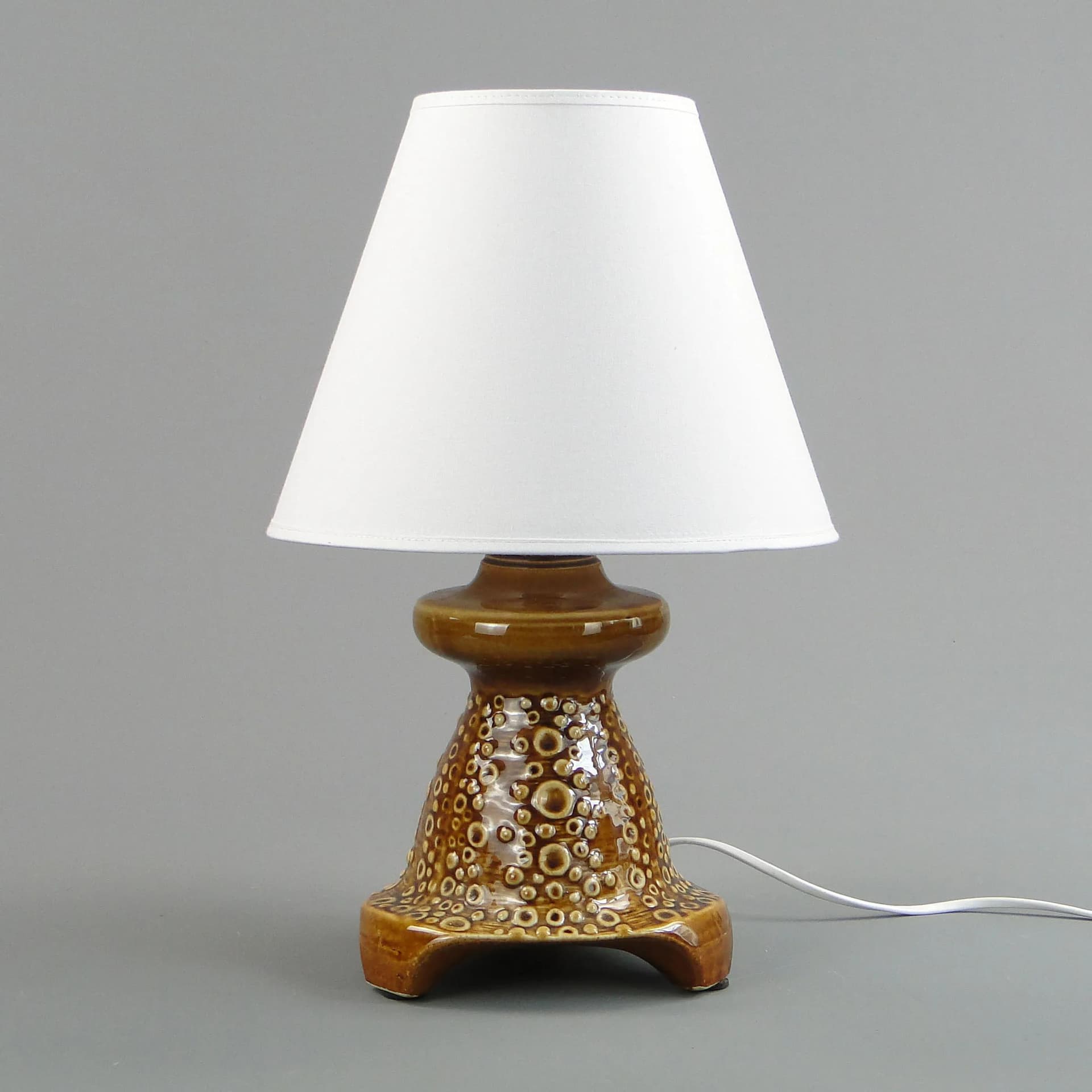 Lampa stołowa, ceramika brąz ciemny, proj. A. Sadulski, Polska, lata 70. - 32122