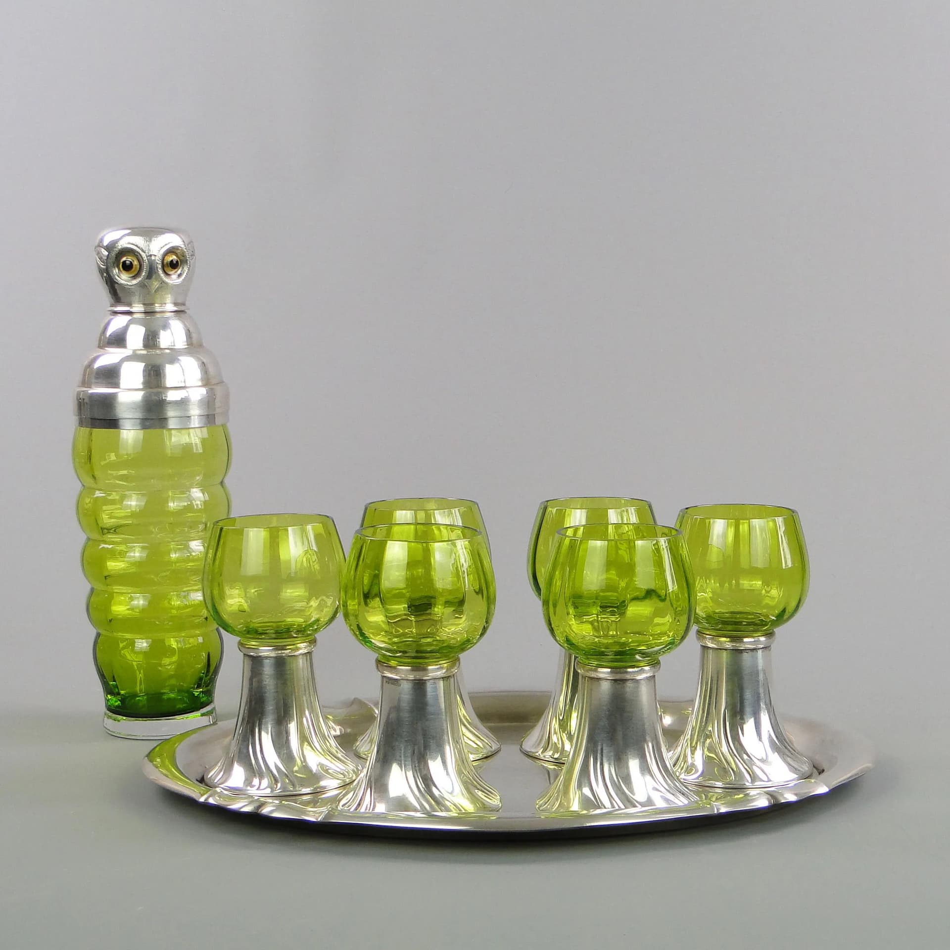 Komplet do wina Art Deco, szkło turkusowe, mosiądz srebrzony, Frantisek Bibus i syn, Czechosłowacja, lata 20. - 32095