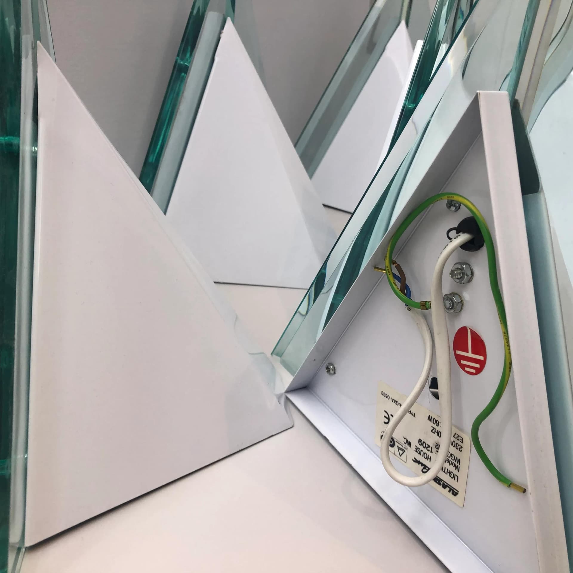 Para kinkietów, postmodernizm, stal biała, akryl transparentny, Niemcy, lata 90. - 32262