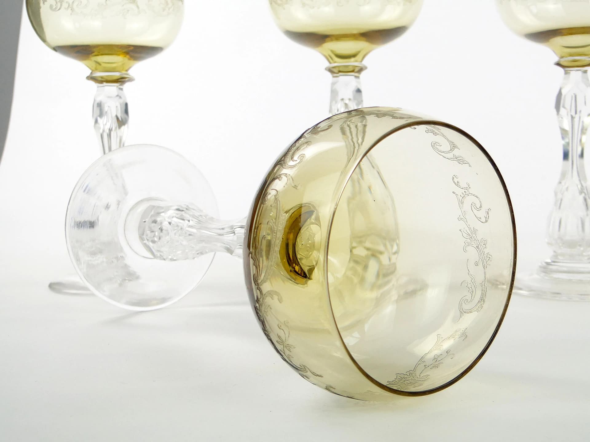 Komplet kieliszków do szampana Olaf, secesja, kryształ złocisty, Villeroy und Boch, Niemcy, początek XX w. - 32532