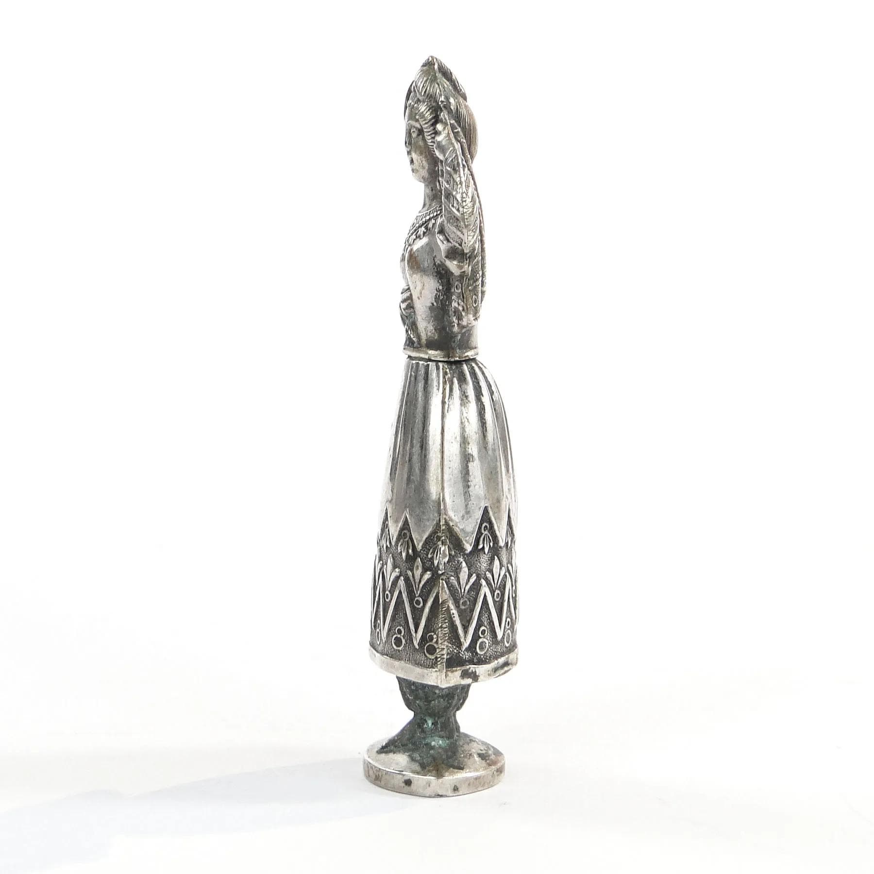 Srebrny figuralny pojemnik na igły, Niderlandy, lata 30. XIX w. - 32466