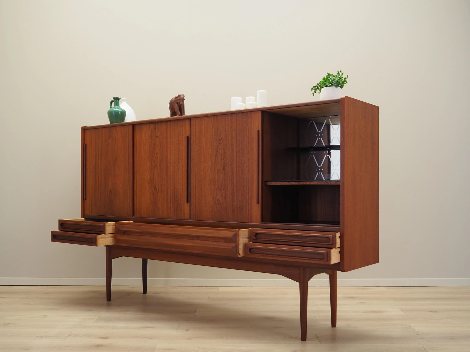 Highboard, teak brązowy, Dania, lata 60. - 32539
