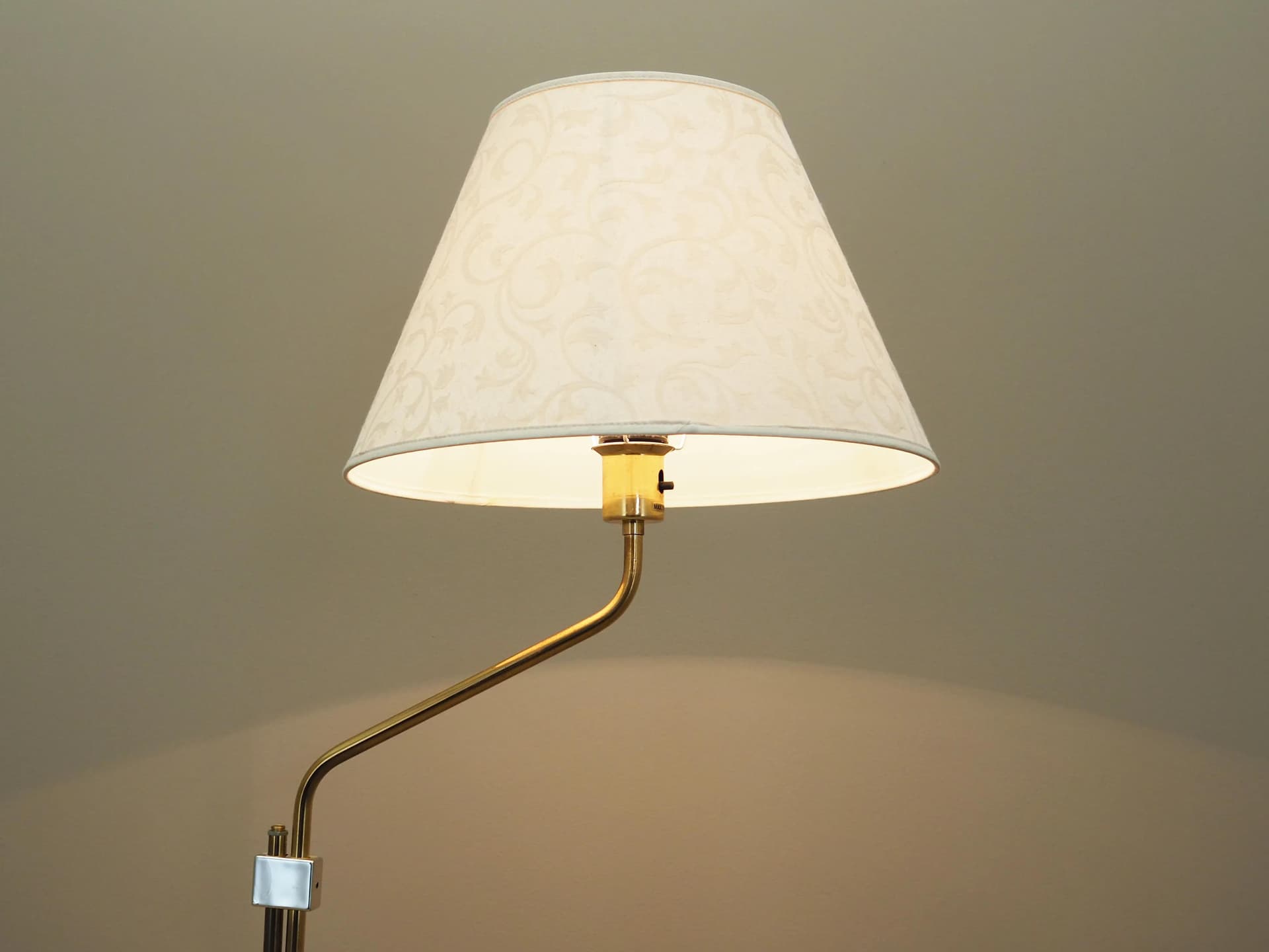 Lampa podłogowa, biały, metal, Dania, lata 70. - 32875
