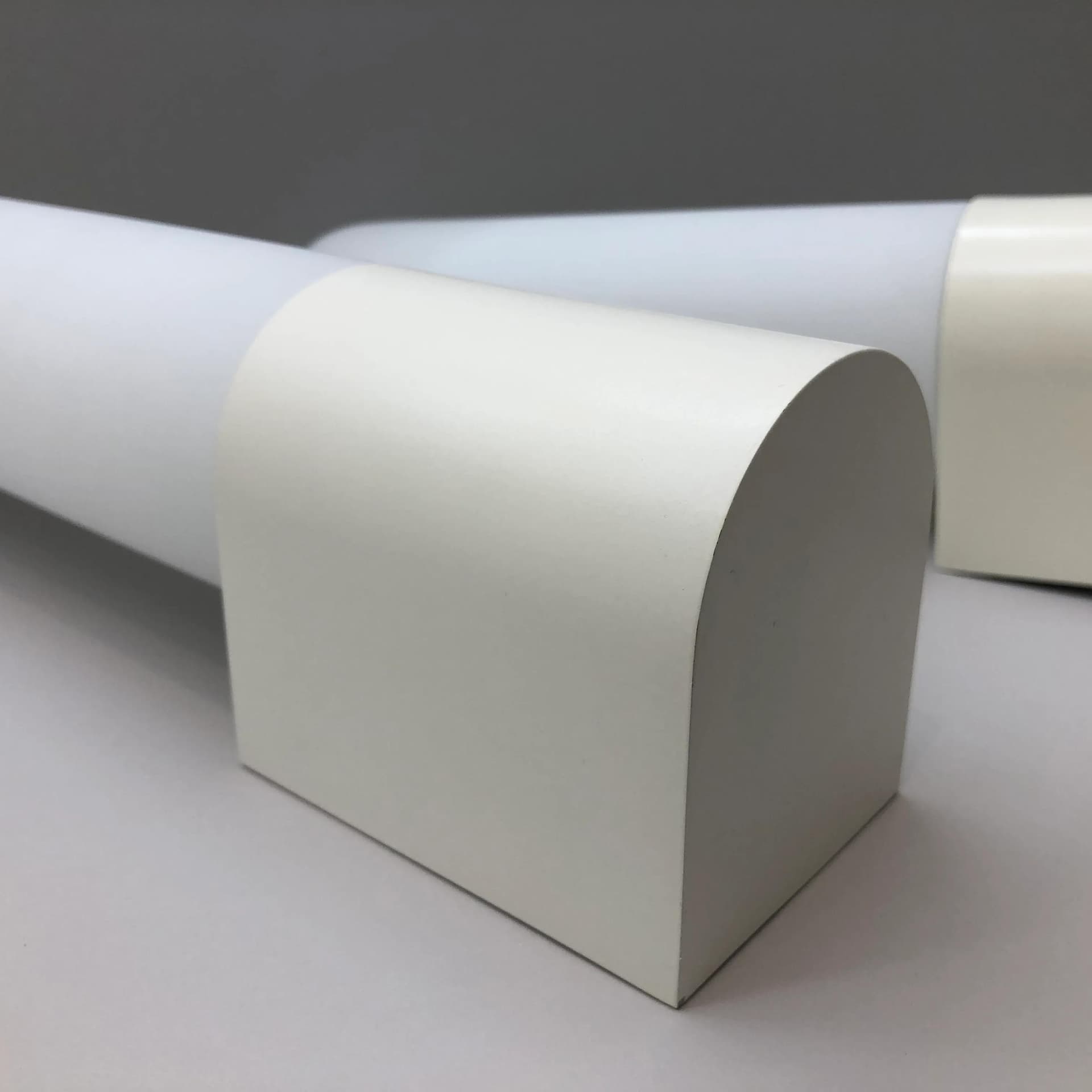 Para kinkietów, ivory white stal, szkło opalowe, Glashutte Limburg, Niemcy, lata 80. - 33410