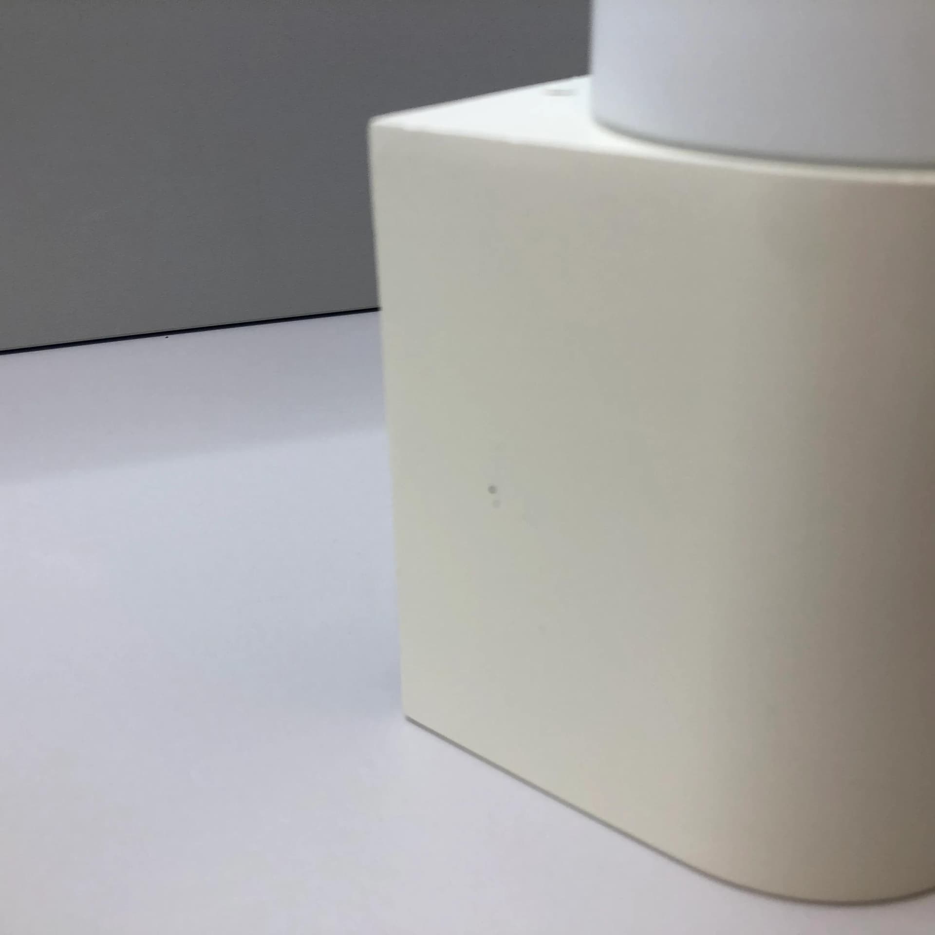 Para kinkietów, ivory white stal, szkło opalowe, Glashutte Limburg, Niemcy, lata 80. - 33408