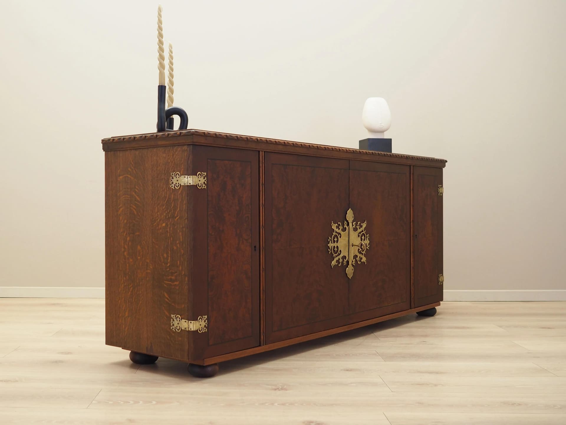 Sideboard, dąb brązowy ciemny, Dania, lata 60. - 33347