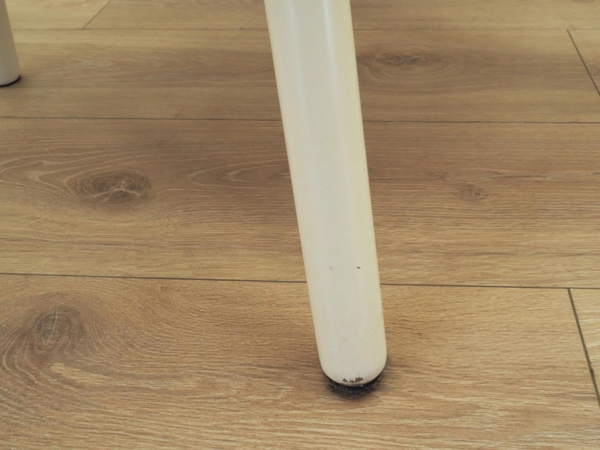 Komplet czterech krzeseł, buk ivory white, Włochy, lata 70. - 33757